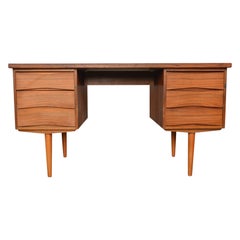 Danish Modern Writing Desk in Walnut