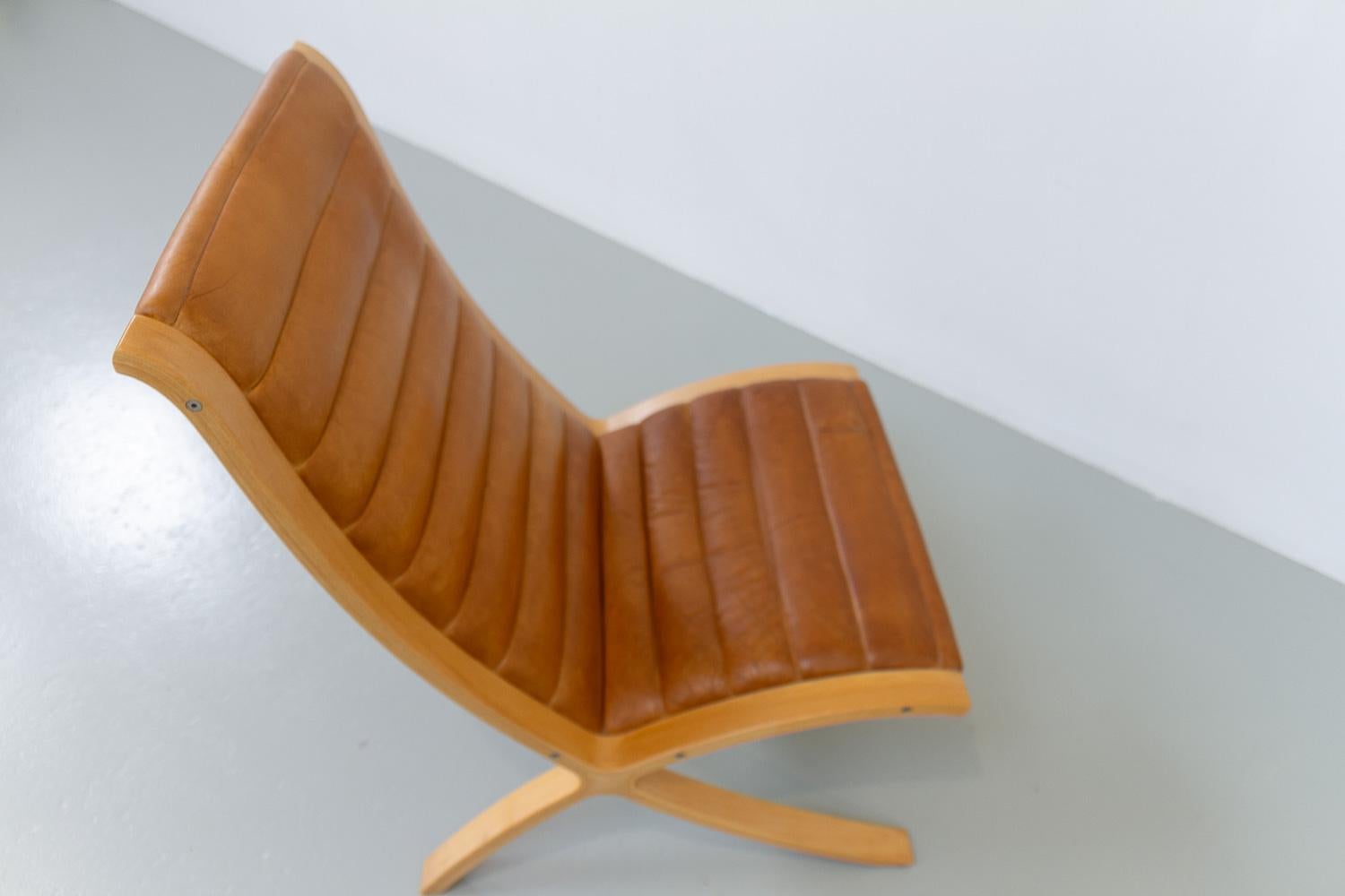 Silla X danesa moderna de Hvidt & Mølgaard para Fritz Hansen, década de 1970. en venta 3