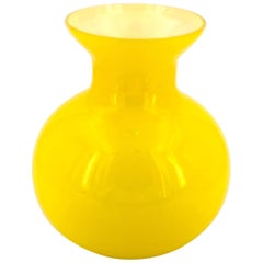 Dänische Moderne Gelbe Holmegaard Vase Gehalten