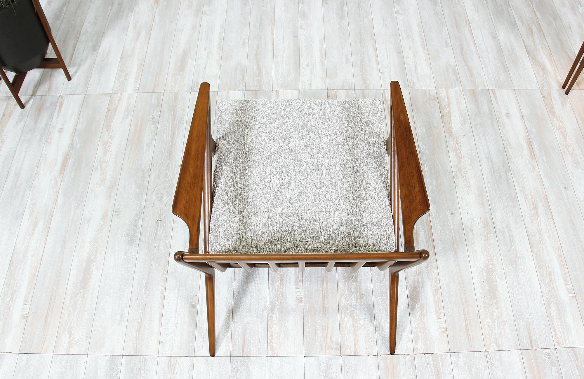 Mid-Century Modern Danish Modern `Z` Lounge Chair by Poul Jensen for Selig