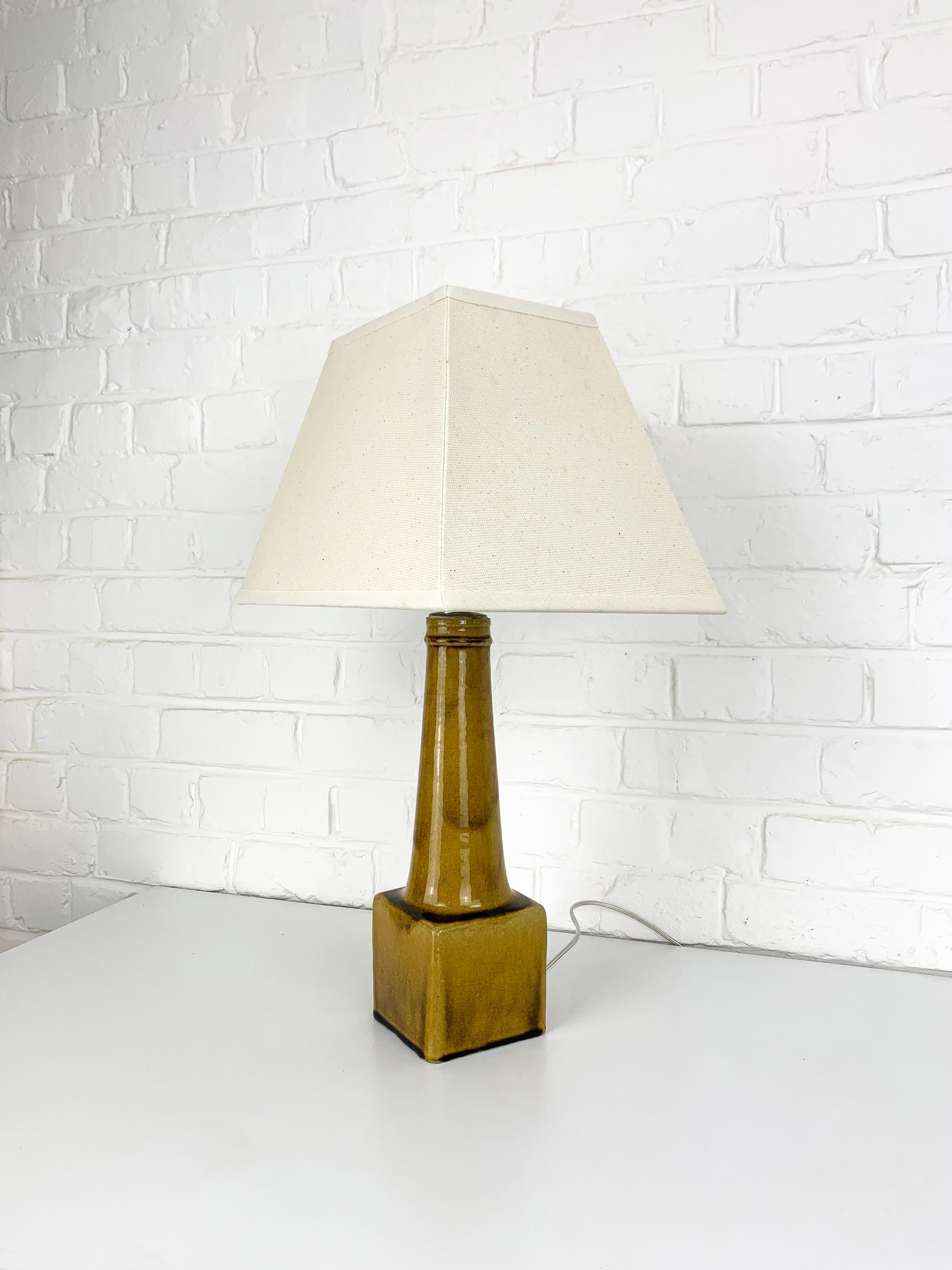 Lampe de table moderniste danoise en céramique, grès, Nils Kähler pour HAK Danemark 1960 en vente 1