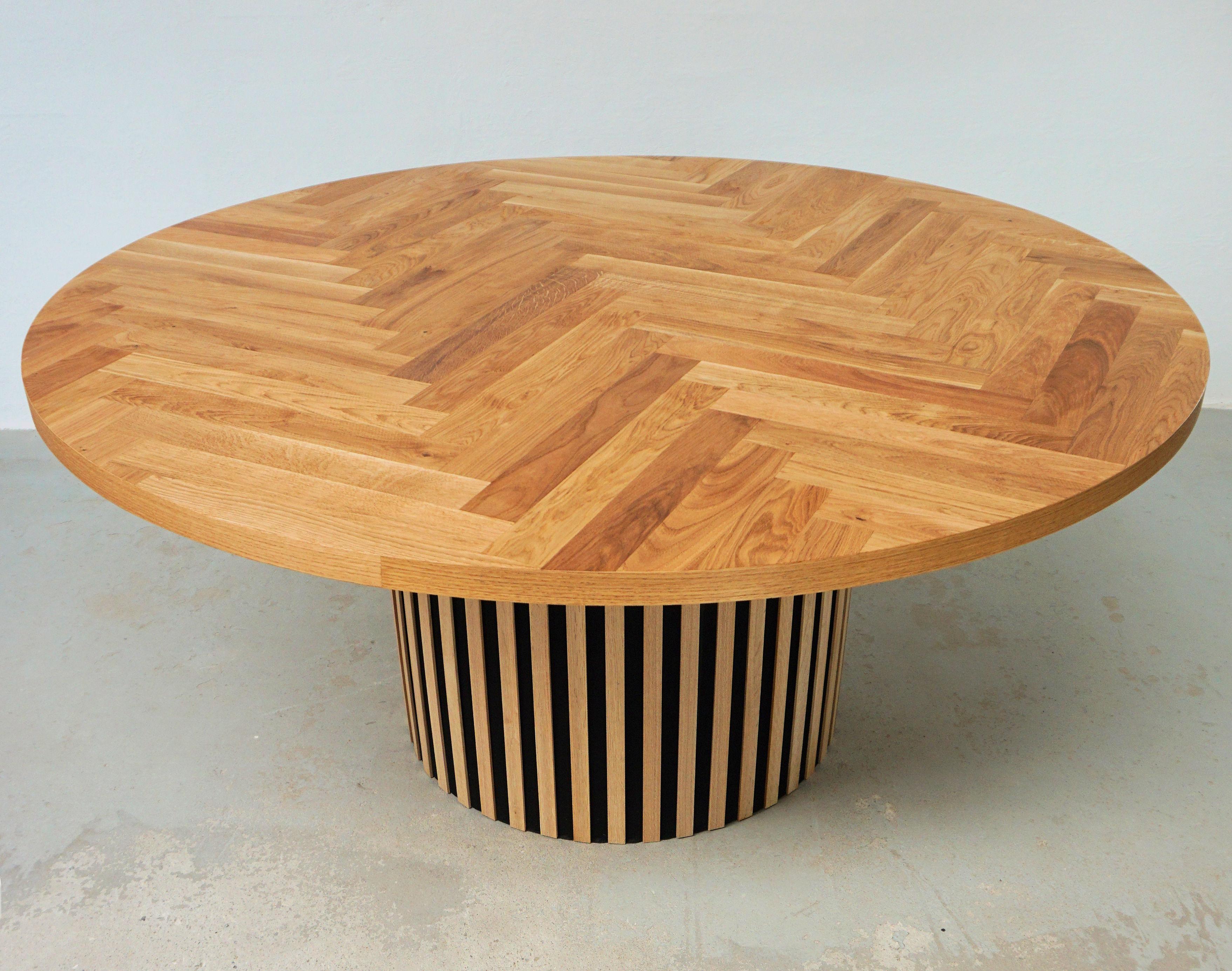 Danish Modernist Customizabel Handcrafted Circular Dining Table in Oak In New Condition For Sale In Knebel, DK