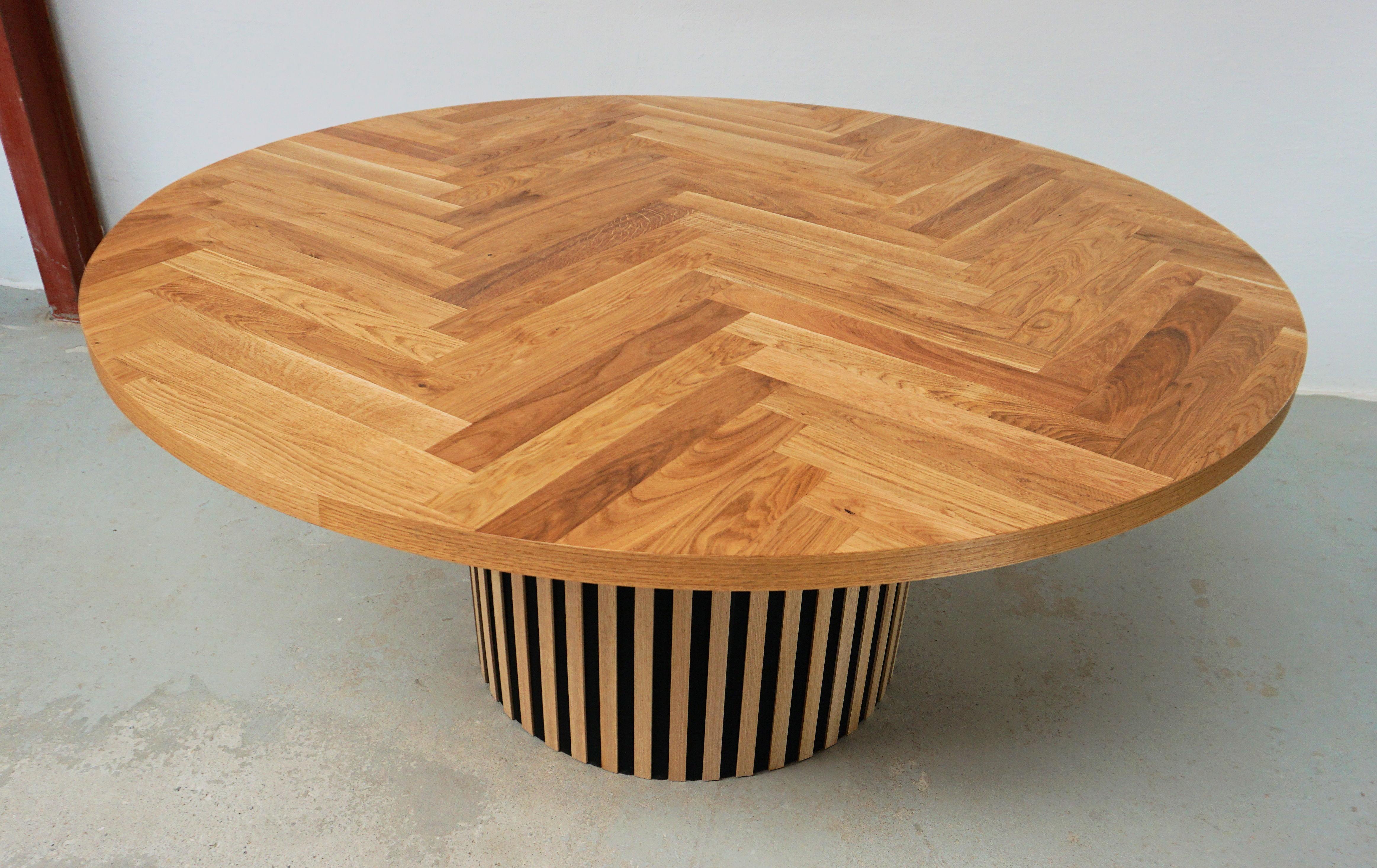 Danish Modernist Customizabel Handcrafted Circular Dining Table in Oak For Sale 2