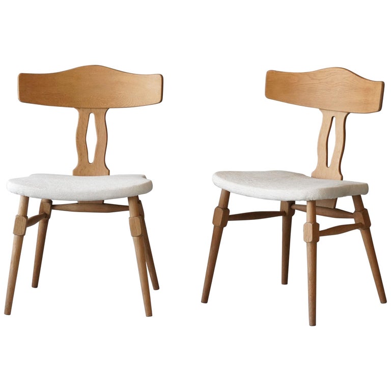 Danish Modernist Designer, Side Chairs, Oak, White Fabric, Denmark
