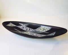 Plat en poterie moderniste danois par Svend Aage Holm-Sorensen:: Soholm:: années 1950