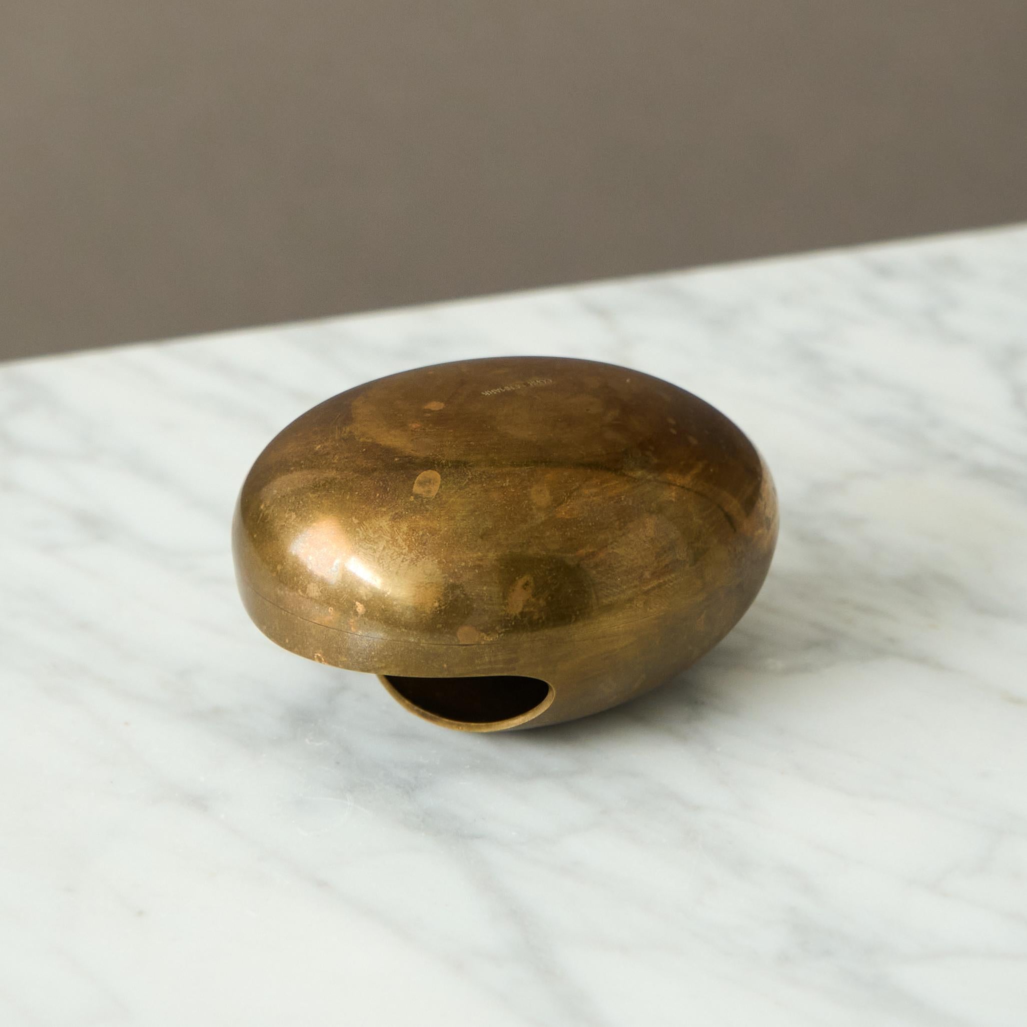 Danish Modernist Smile Brass Ashtray or Incense Burner by Carl Cohr, 1950s en Bueno Estado en Malmö, SE