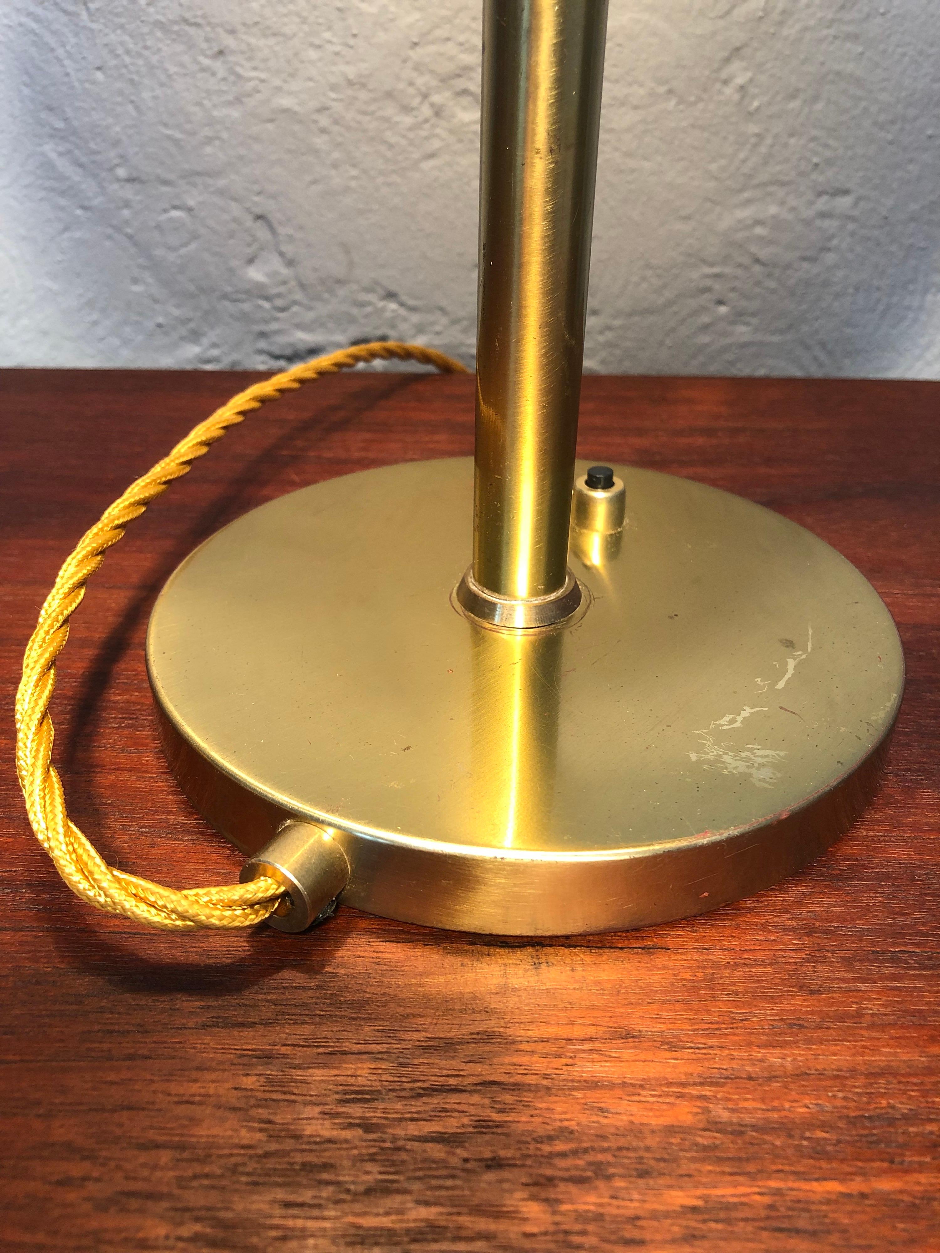 Danish Modernist Table Lamp in Brass from the 1940s by Lyfa With Provenance 6