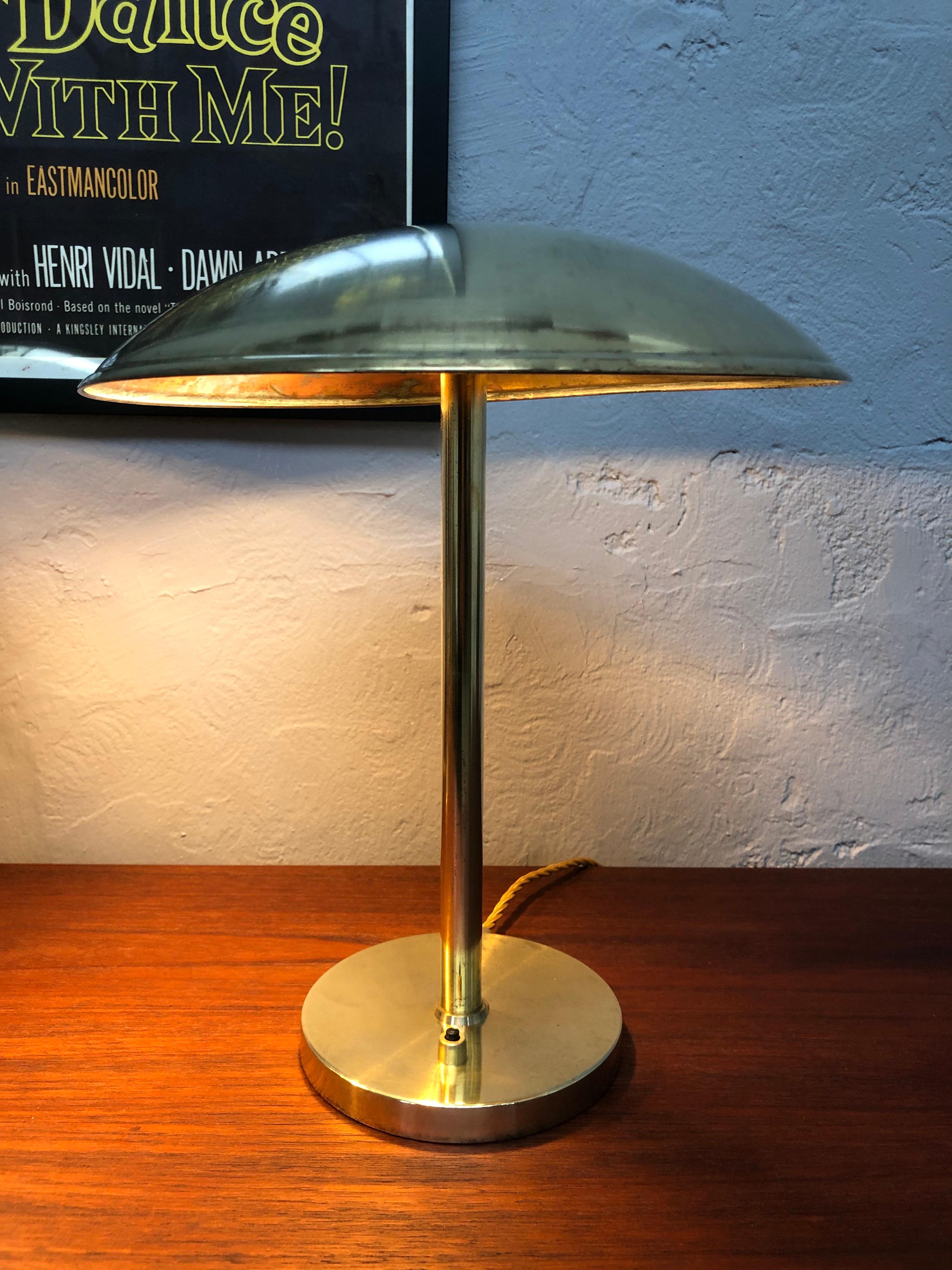 Scandinavian Modern A Pair of Danish Modernist Table Lamp in Brass from the 1940s by Lyfa