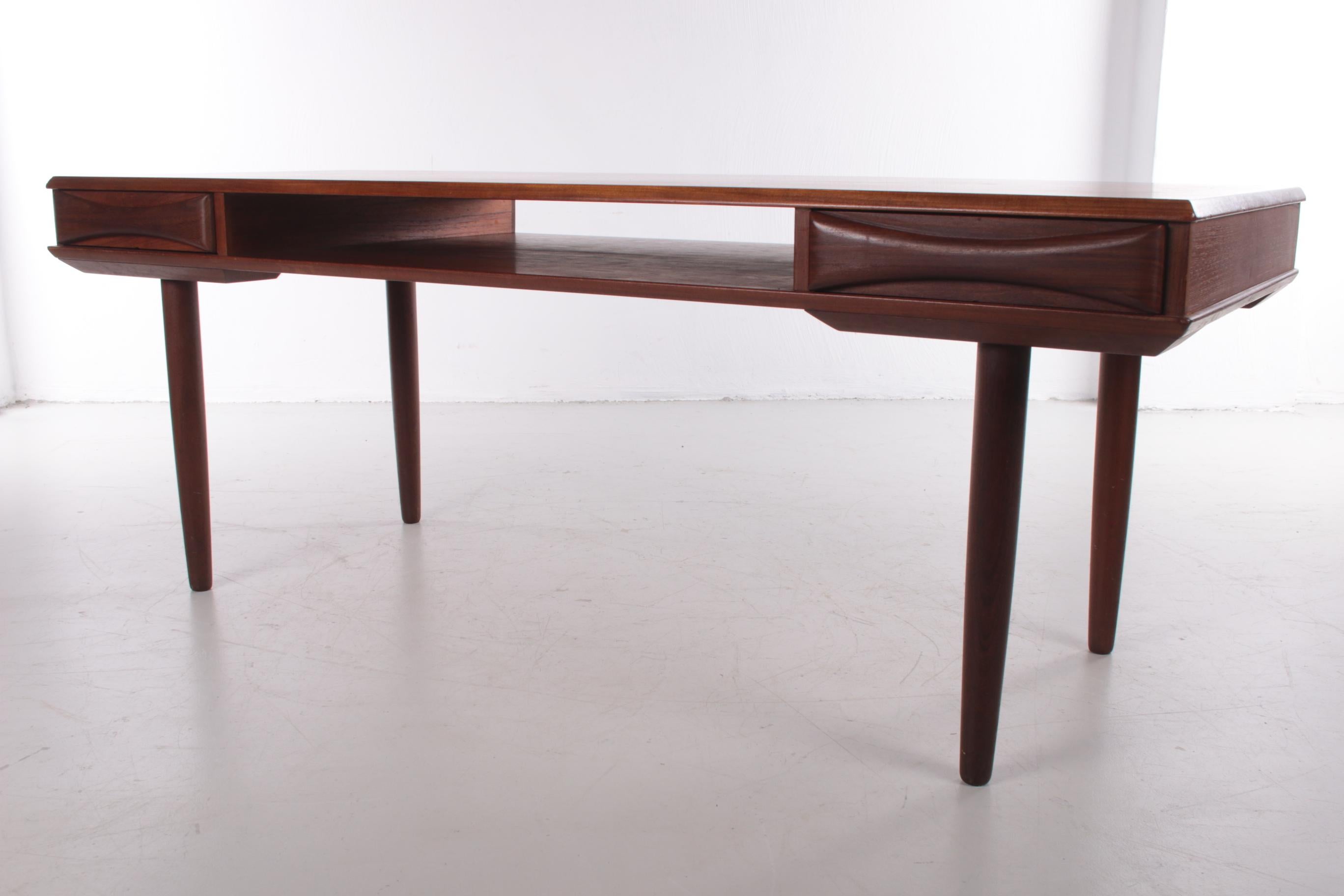 Mid-Century Modern Table basse moderniste danoise fabriquée par Dyrlund, années 1960 en vente