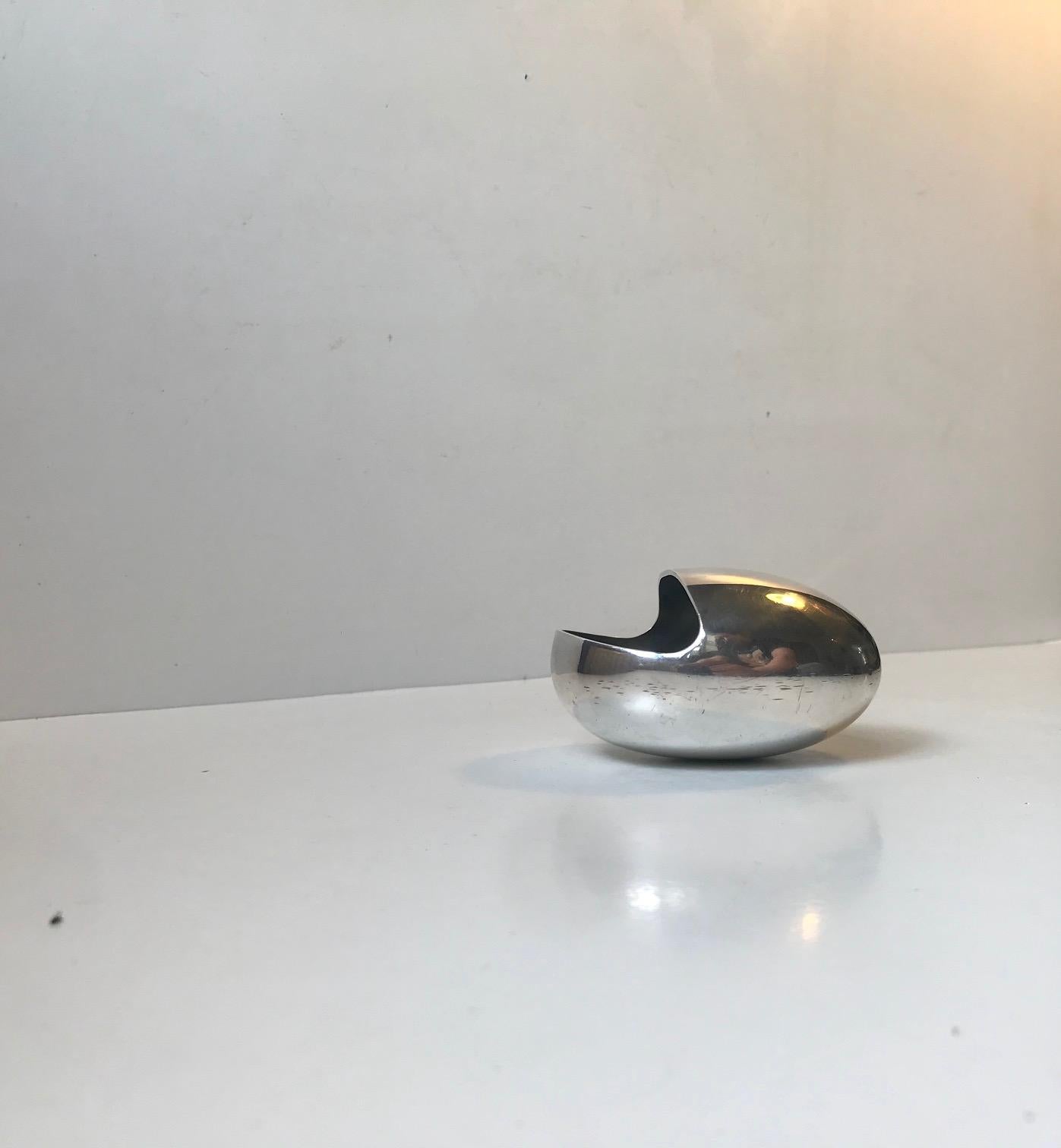 Egg shaped silver plated brass ashtray designed and manufactured by Carl Cohr in Fredericia Denmark during the 1950s. Stamped Cohr, Denmark - to the base. It remains in beautiful un-polished vintage condition with light ware.