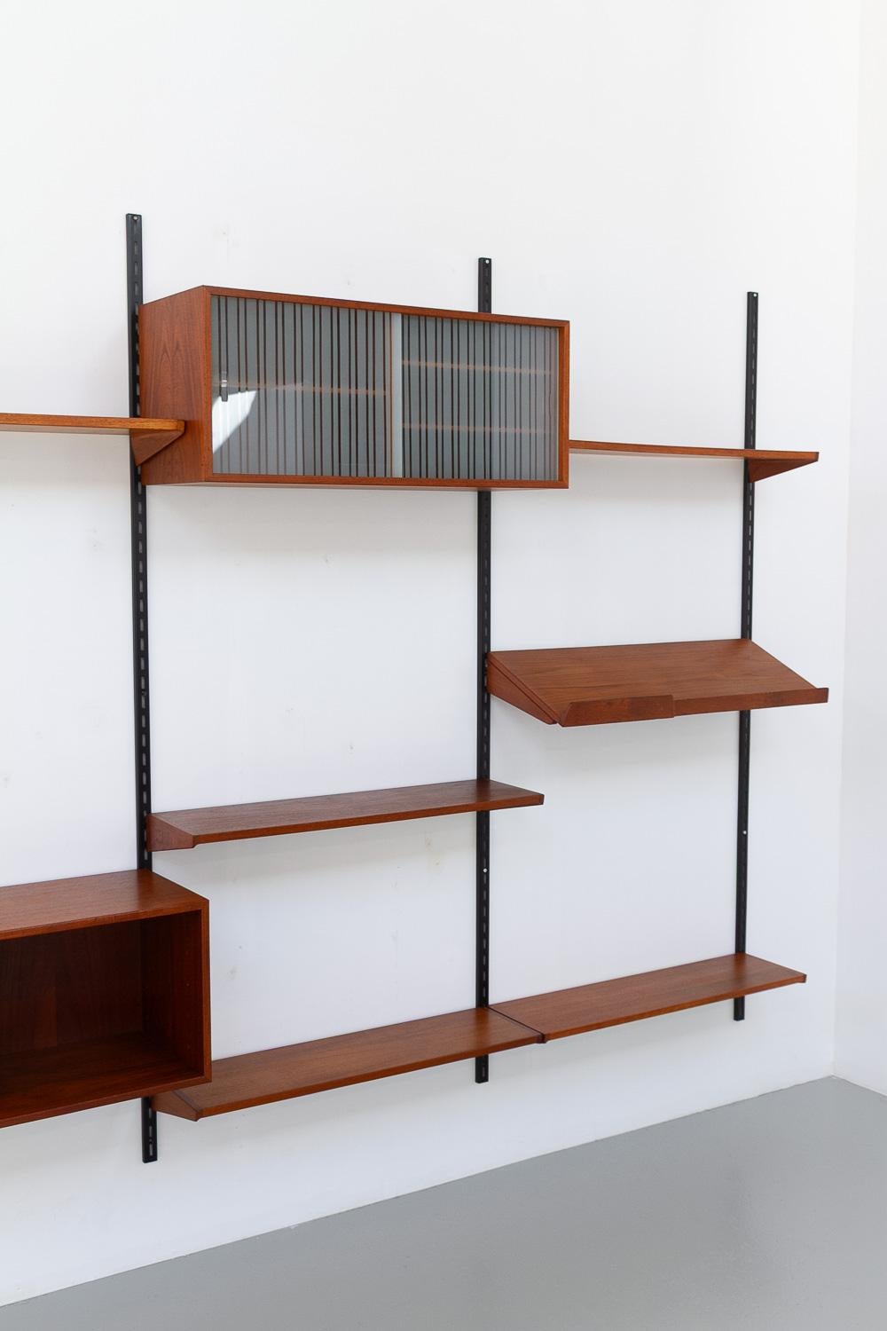 Danish Modular 5-Bay Teak Wall Unit by Kai Kristiansen for FM, 1960s. 7