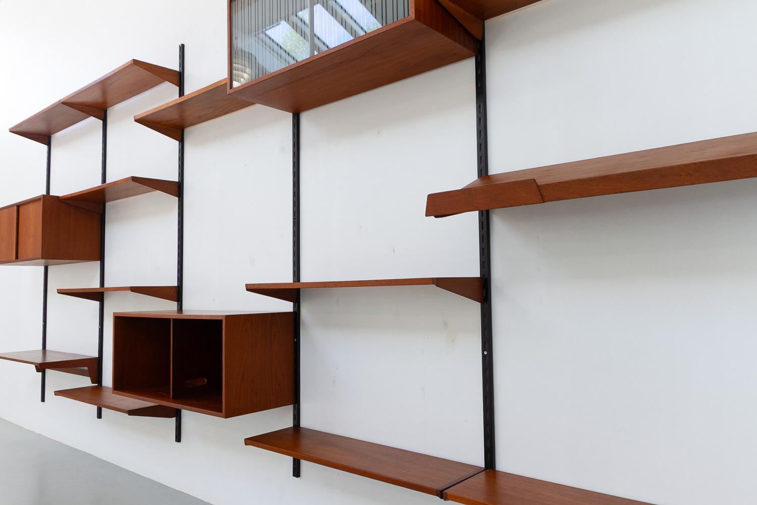 Danish Modular 5-Bay Teak Wall Unit by Kai Kristiansen for FM, 1960s. 8