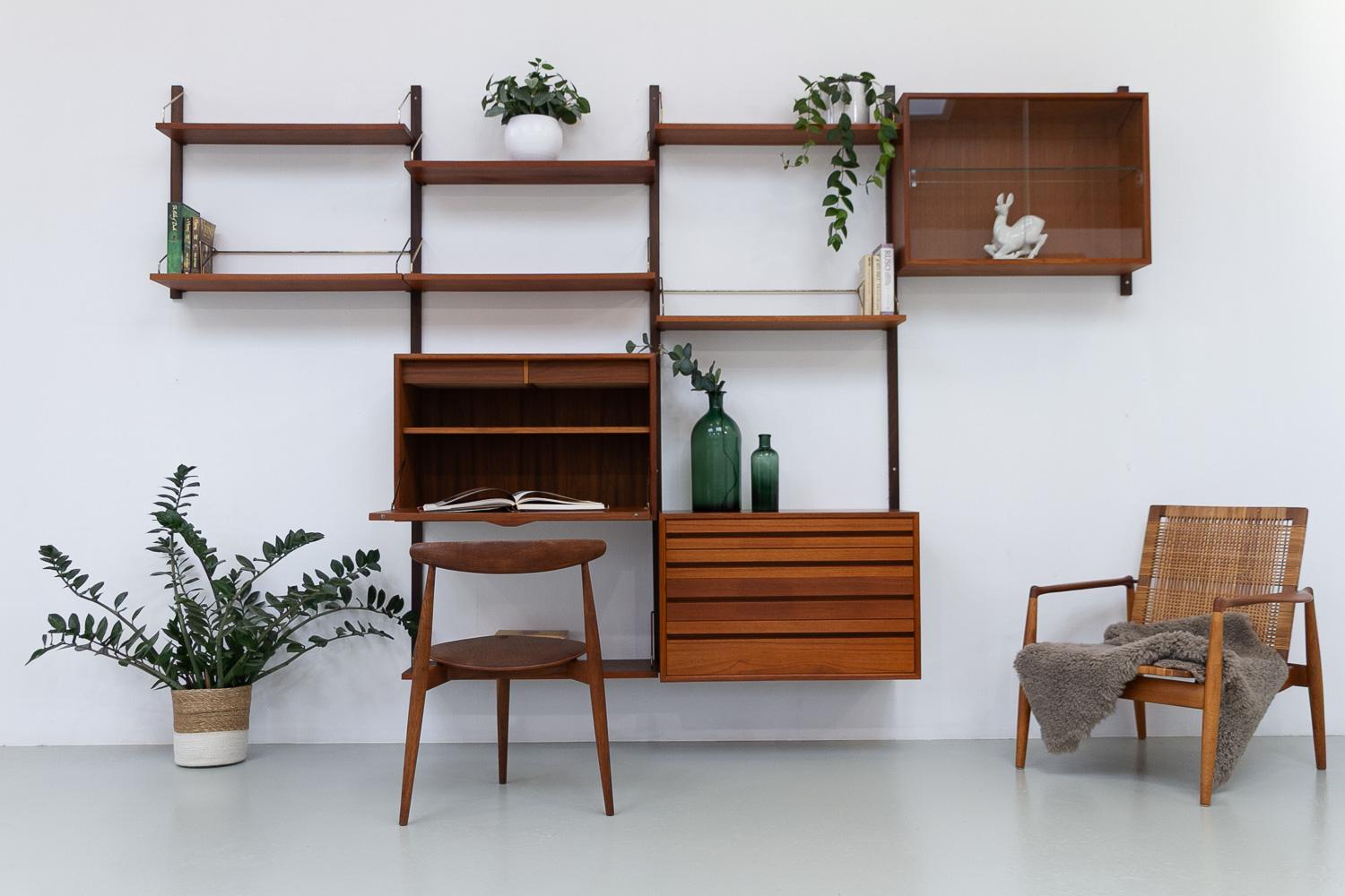 Parete attrezzata modulare danese in teak Royal di Poul Cadovius per Cado, 1950. in vendita 7
