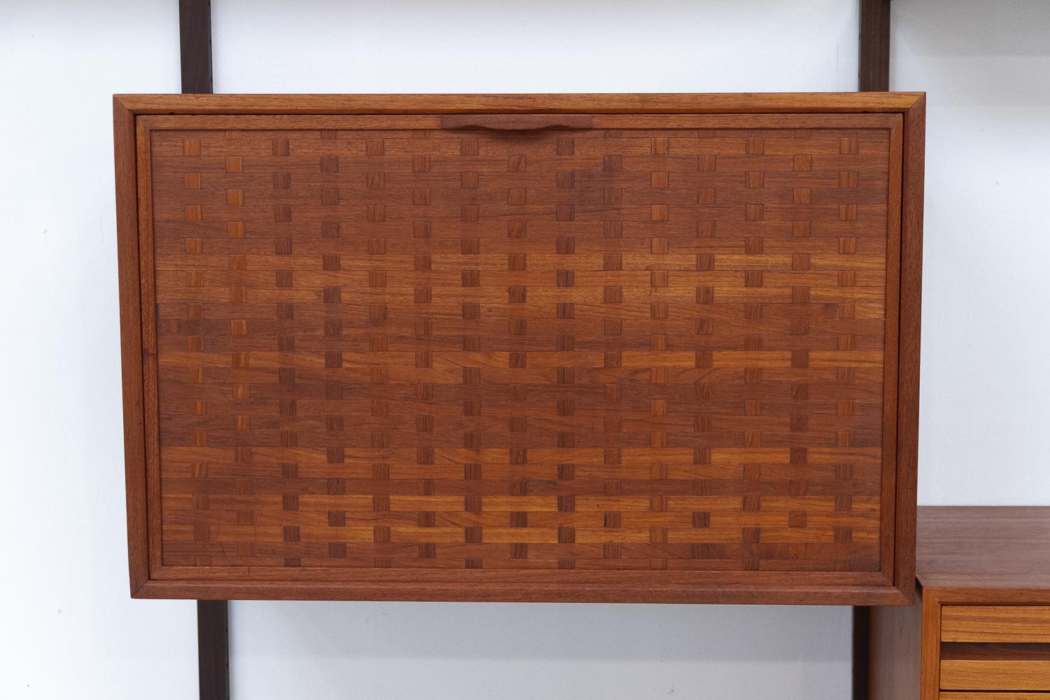 Parete attrezzata modulare danese in teak Royal di Poul Cadovius per Cado, 1950. In condizioni buone in vendita a Asaa, DK