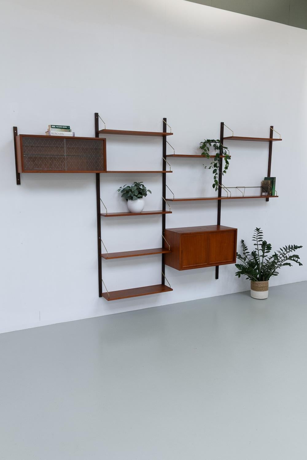 Danish Modular Royal Teak Wall Unit by Poul Cadovius for Cado, 1960s. For Sale 9