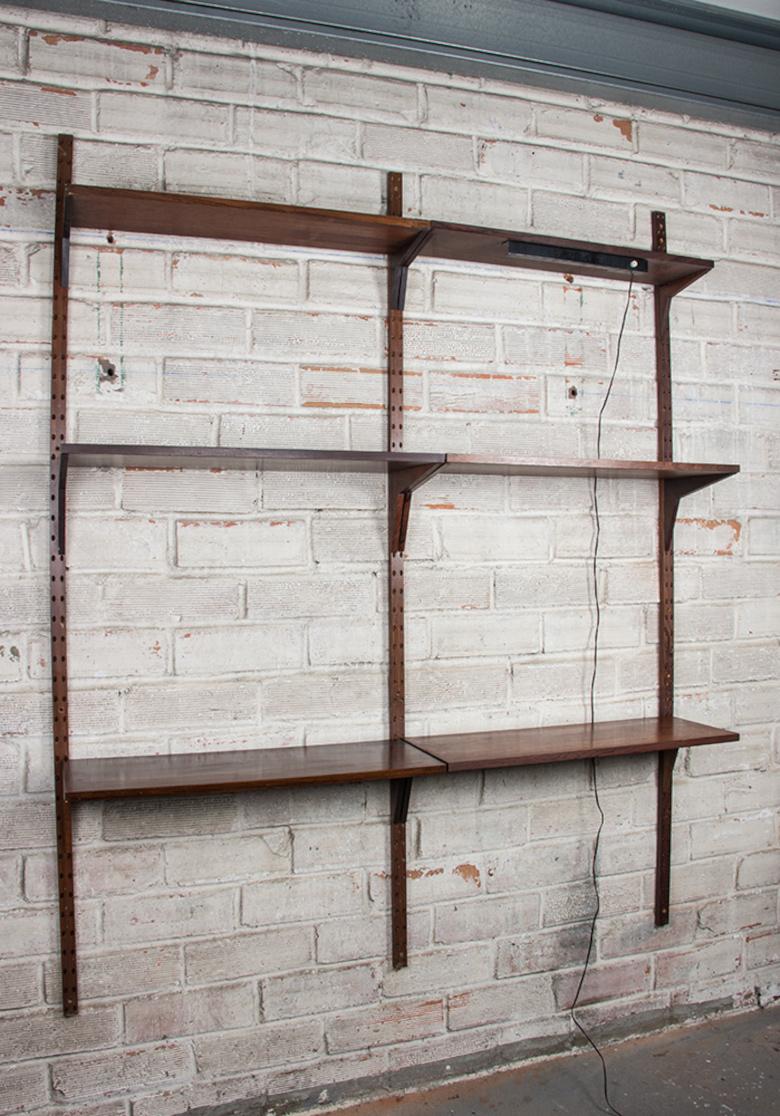 Scandinavian Modern Danish modular shelf in Rosewood by Poul Cadovius 1960.