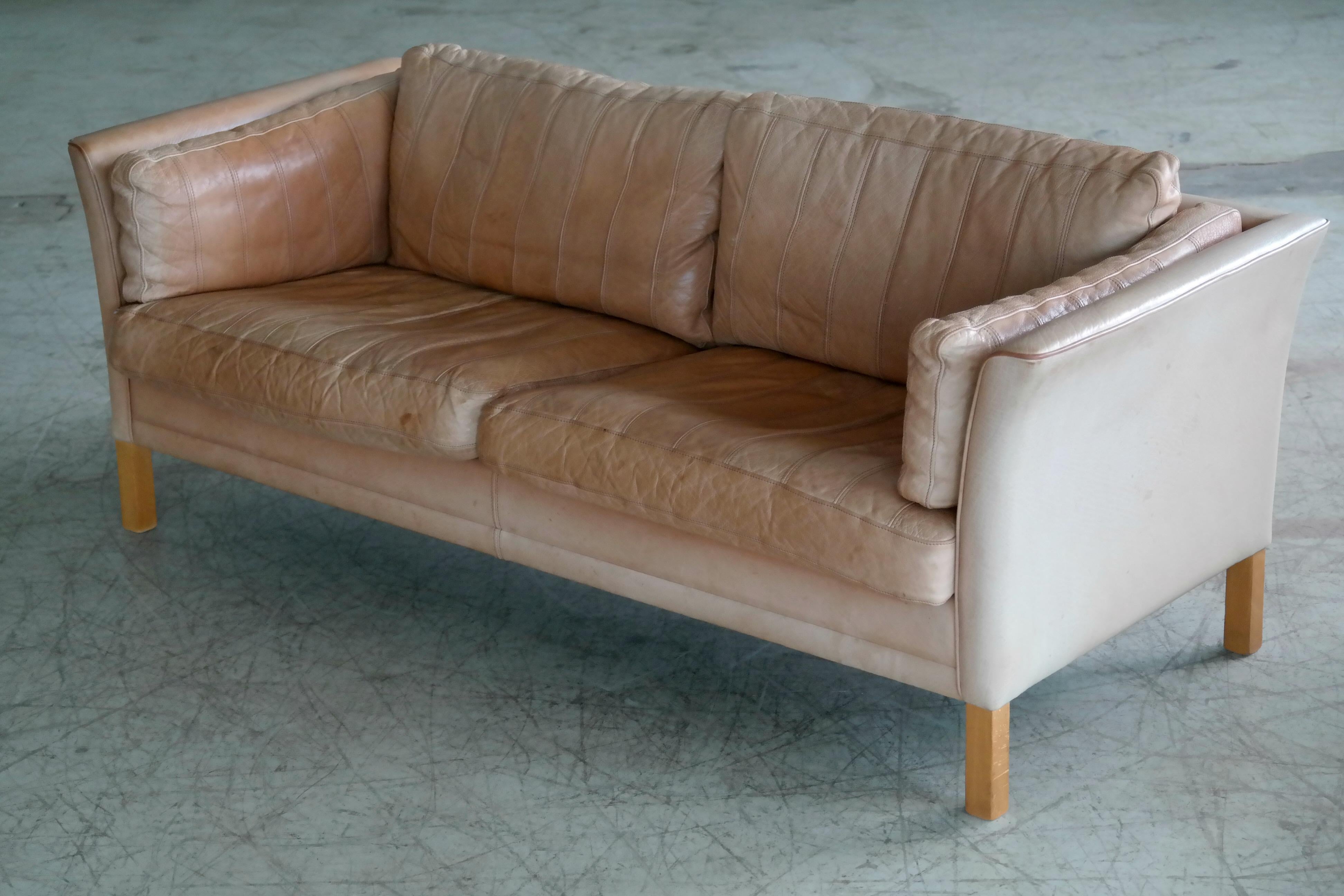 Late 20th Century Danish Mogens Hansen 2 1/2-Seat Sofa in Light Tan Patchwork Buffalo Leather
