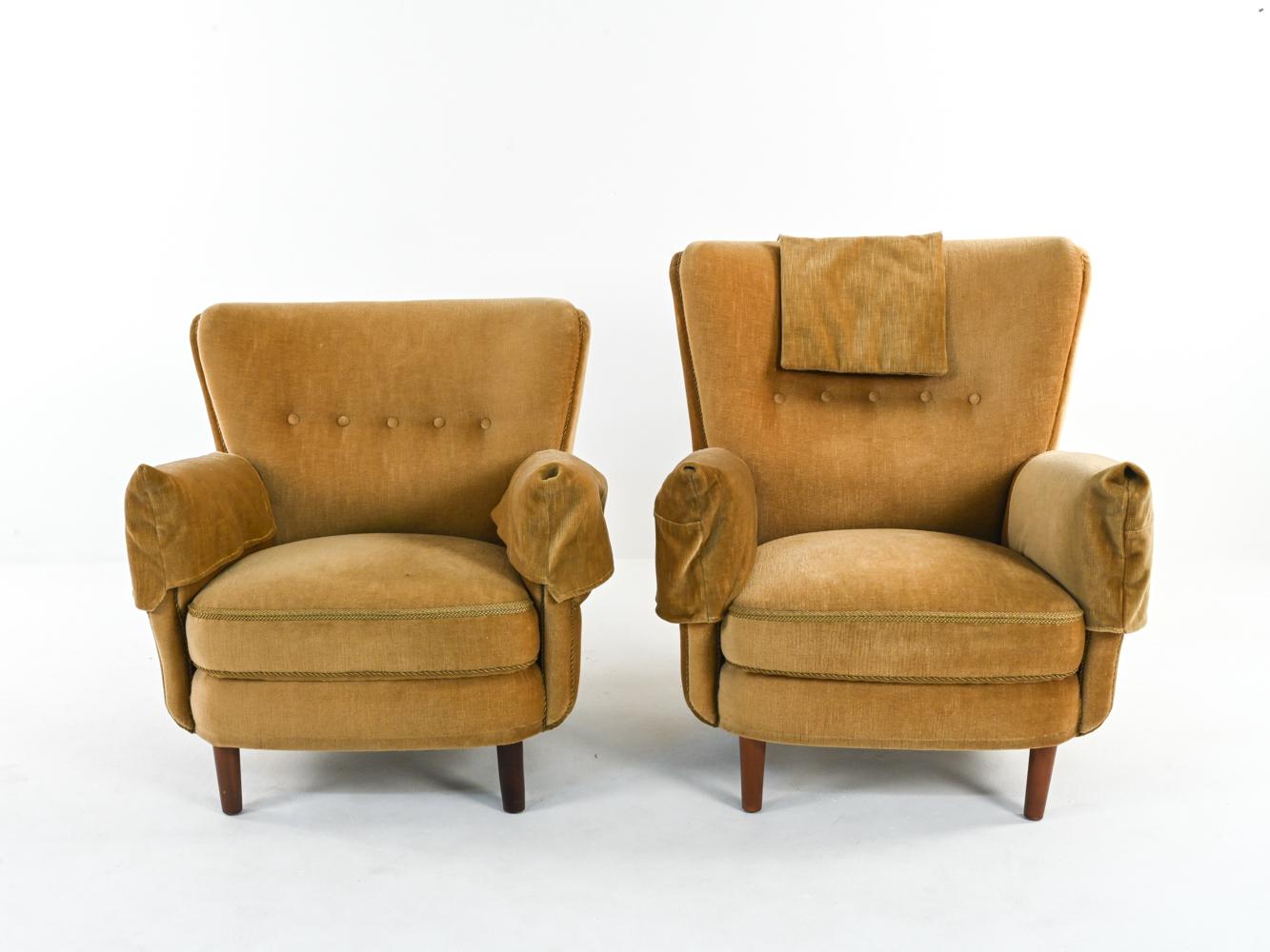 Danish Mohair His & Hers Easy Chairs Attributed to Fritz Hansen, c. 1950's 7