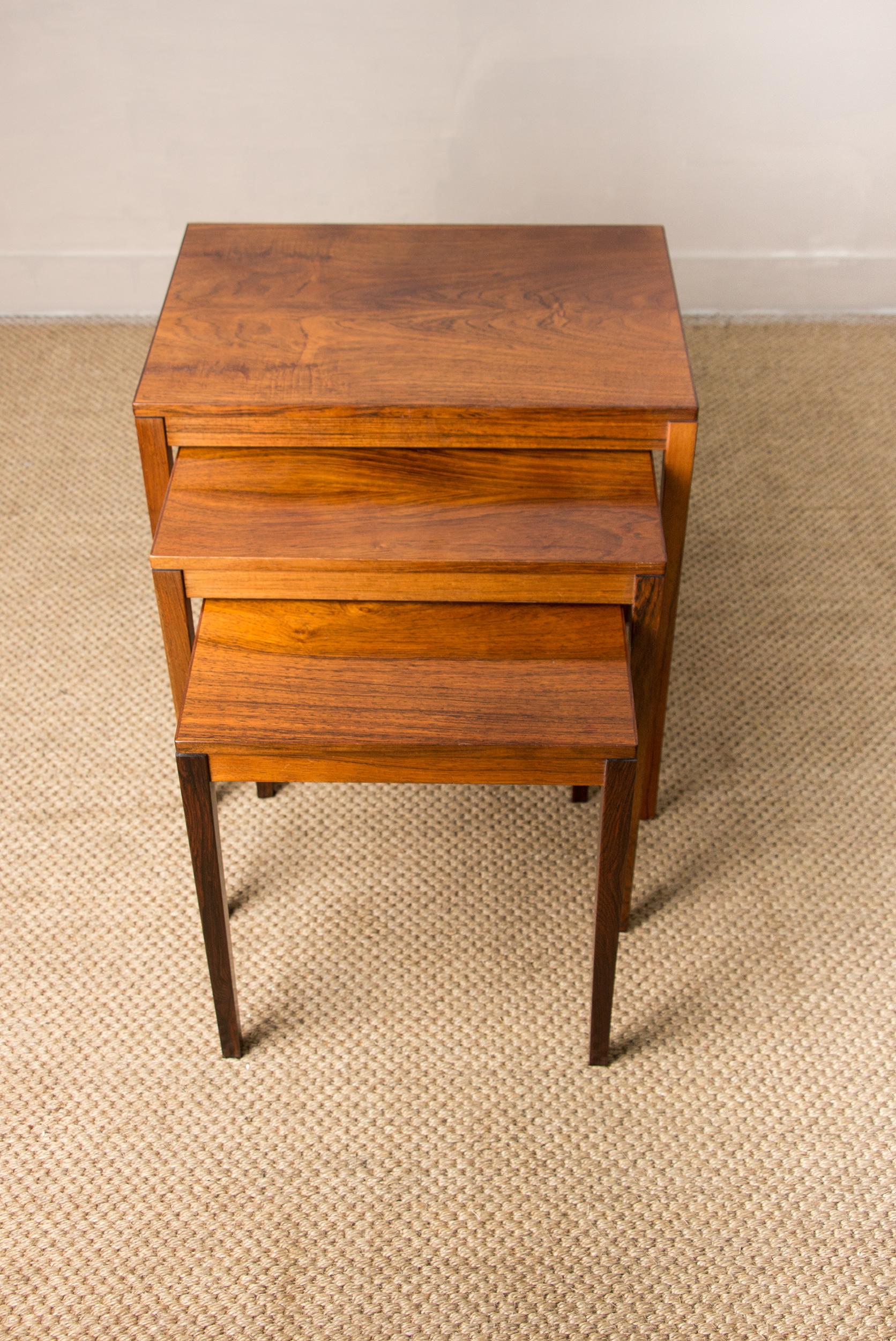 Danish Nesting Tables in Rio Rosewood by Johannes Andersen for CFC Silkeborg, 19 In Good Condition In JOINVILLE-LE-PONT, FR