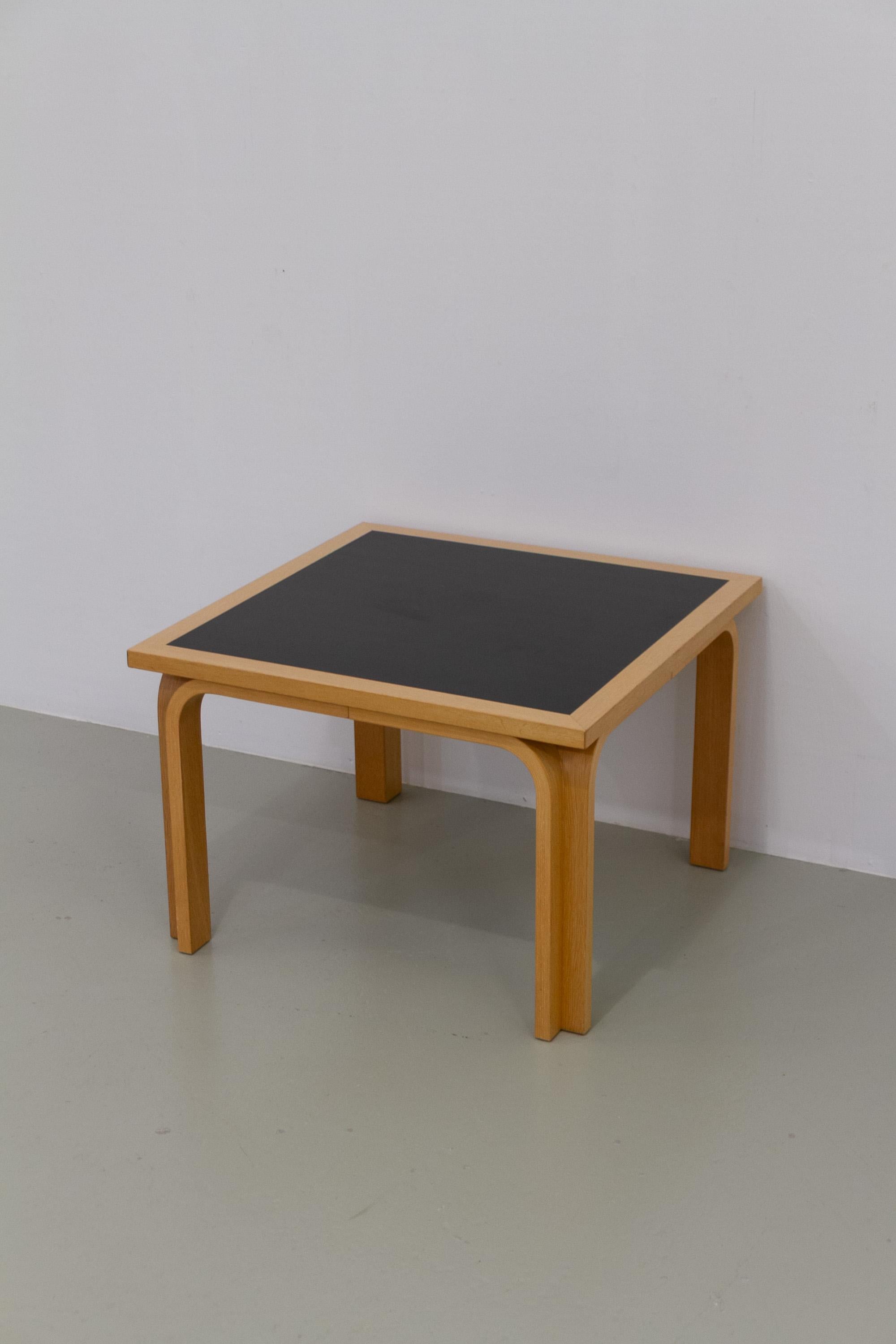 Danish Oak and Black Botium Lounge Table by Magnus Olesen, 1970s. en vente 6