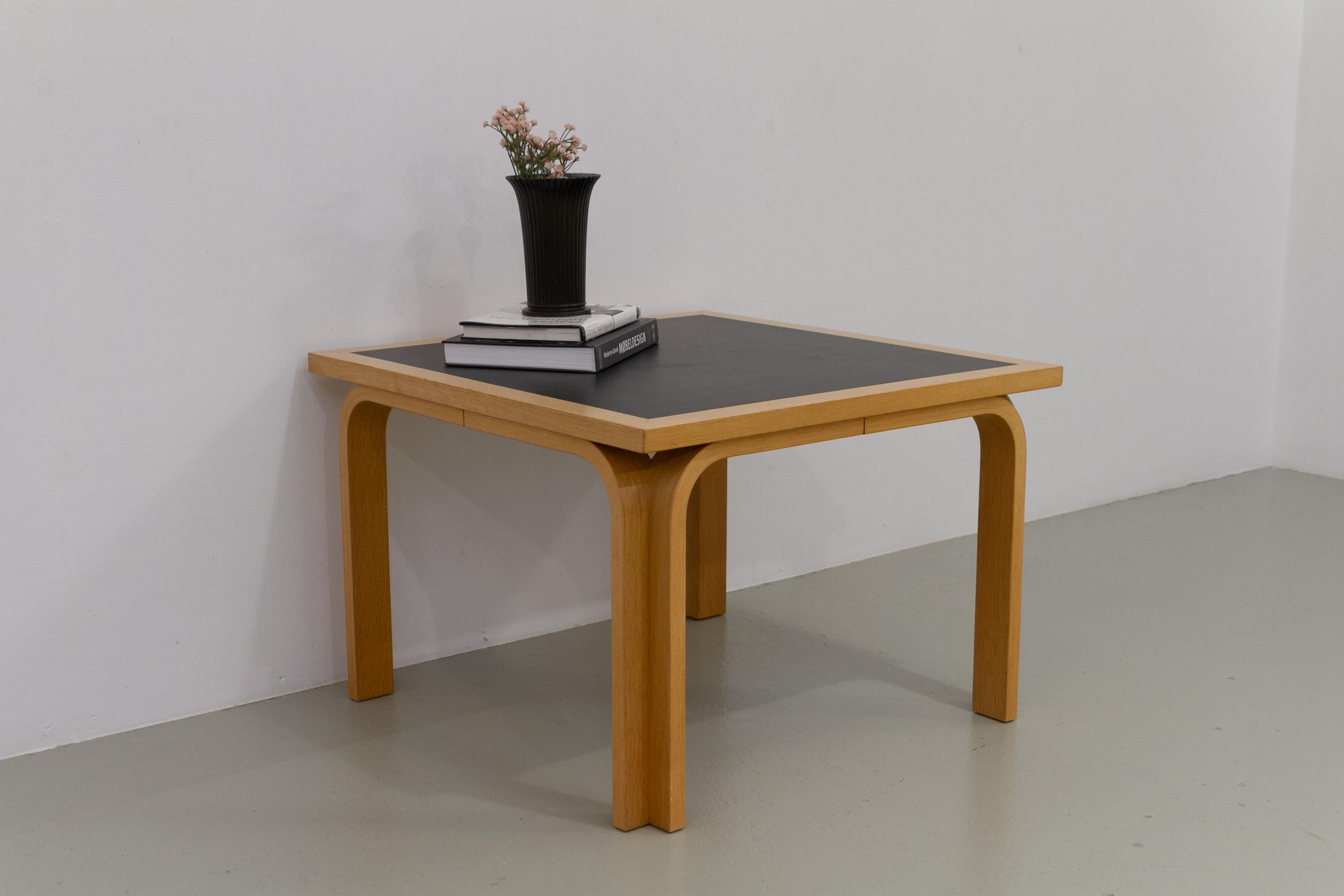Danish Oak and Black Botium Lounge Table by Magnus Olesen, 1970s. en vente 8