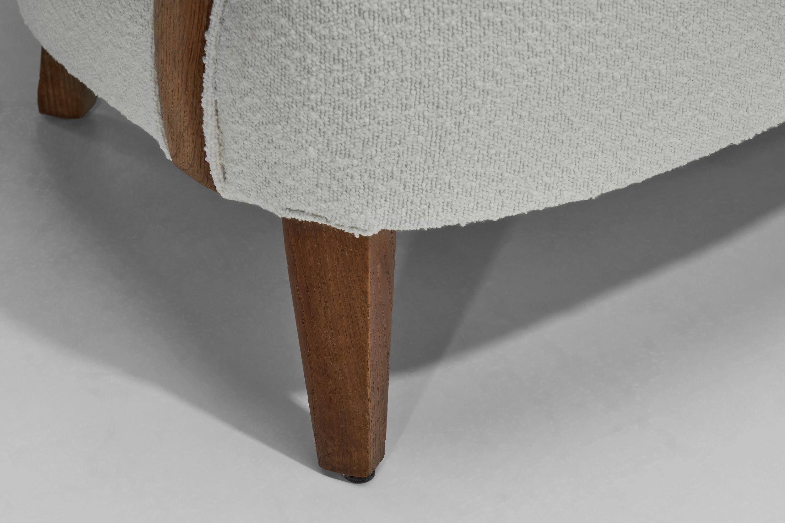 Dänischer Eichen- und Bouclé-Sessel, Dänemark um 1940 im Angebot 9