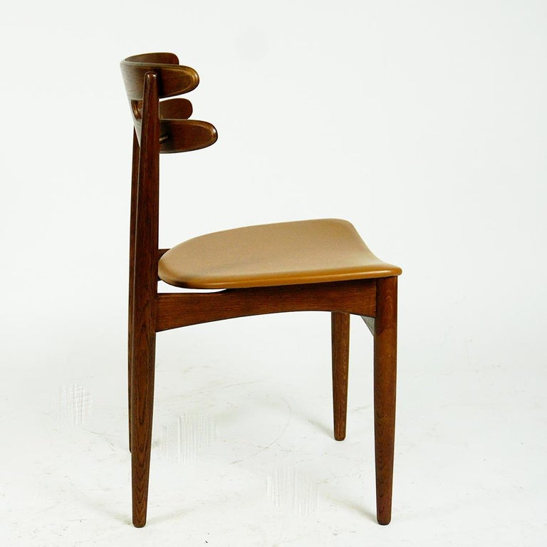 Danish Oak and Leather Dining Chairs Mod. 178 by Johannes Andersen for Bramin For Sale 6