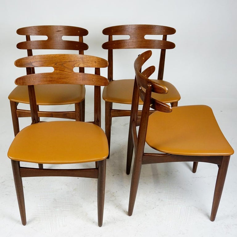 Danish Oak and Leather Dining Chairs Mod. 178 by Johannes Andersen for Bramin For Sale 12