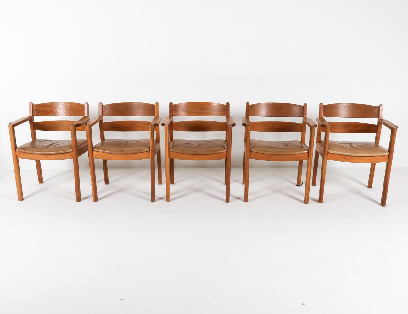 Dänischer Esstisch und Stühle aus Eiche und Leder von Kurt Ostervig, ca. 1960er Jahre im Angebot 10