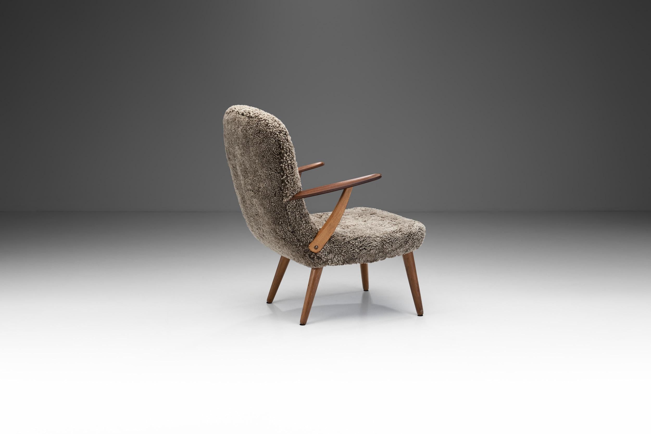 Scandinavian Modern Danish Oak and Teak Armchair, Denmark, 1950s