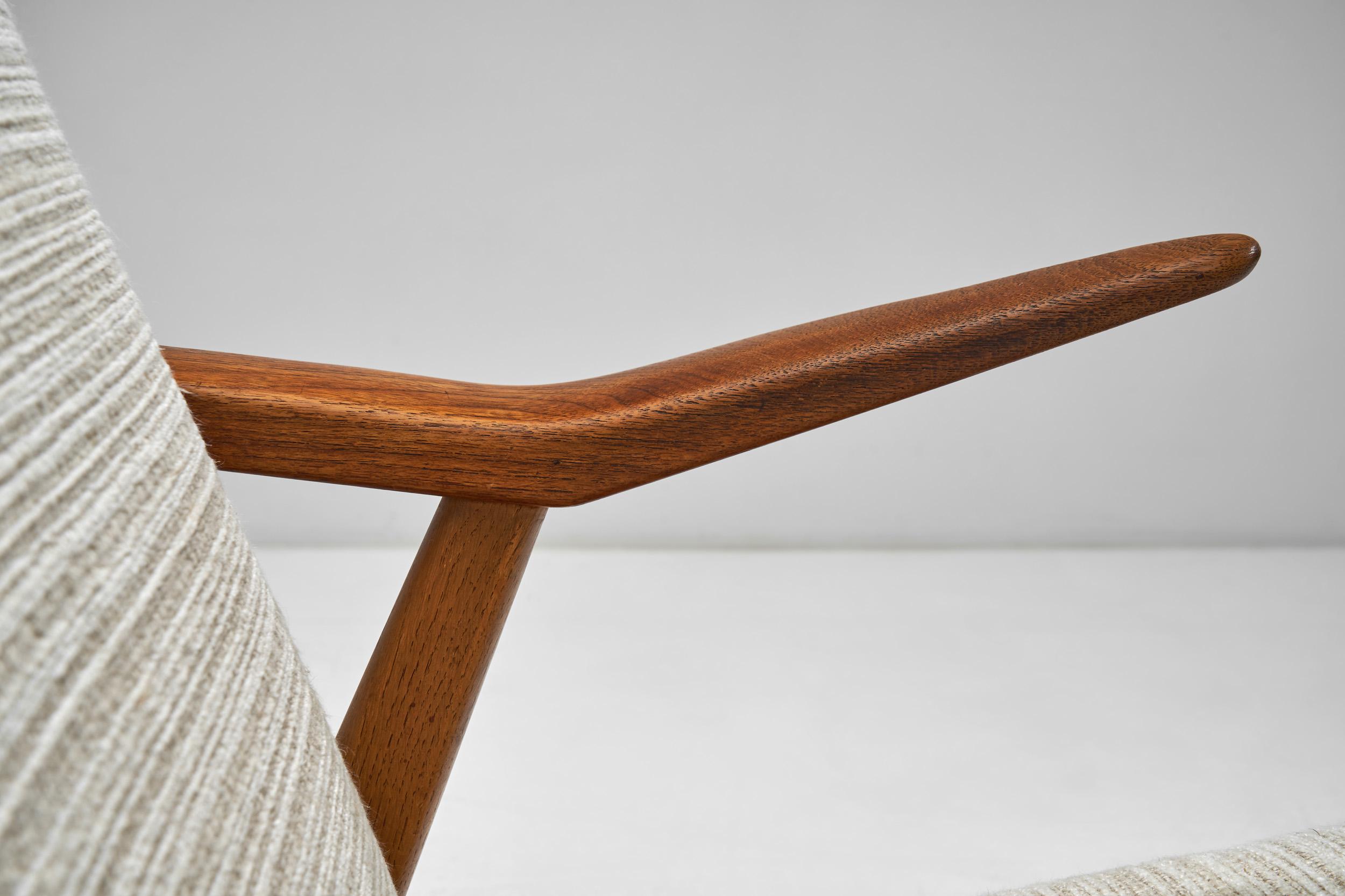 Danish Oak Armchair by H. Brockmann Petersen for Komfort, Denmark ca 1960s For Sale 3