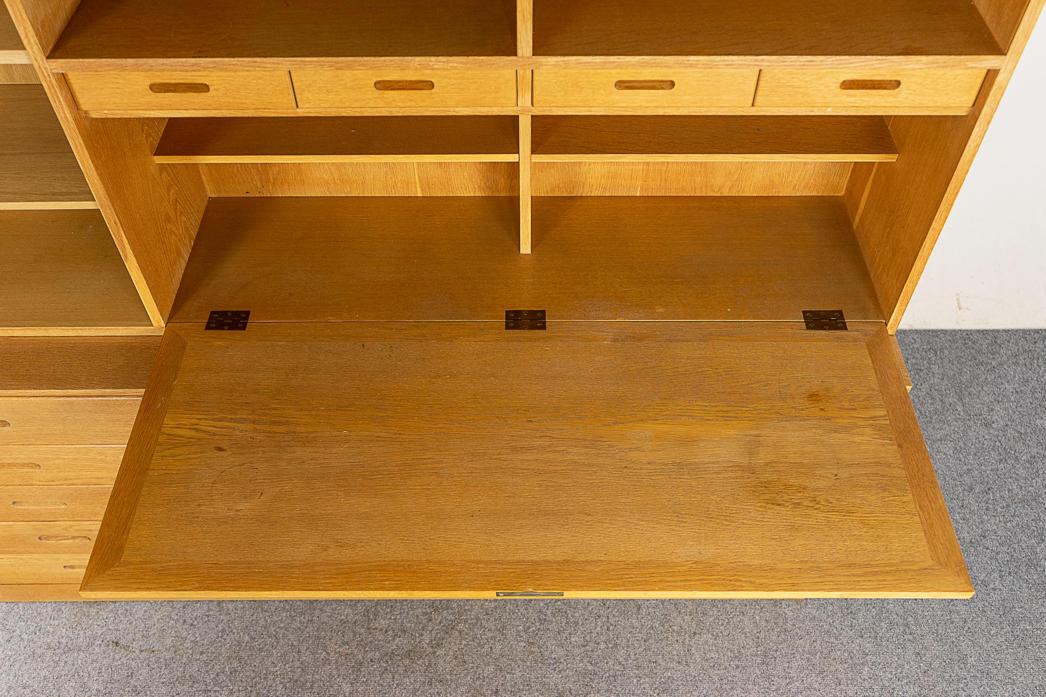 Danish Oak Bookcase Cabinet by Kai Winding In Good Condition For Sale In VANCOUVER, CA