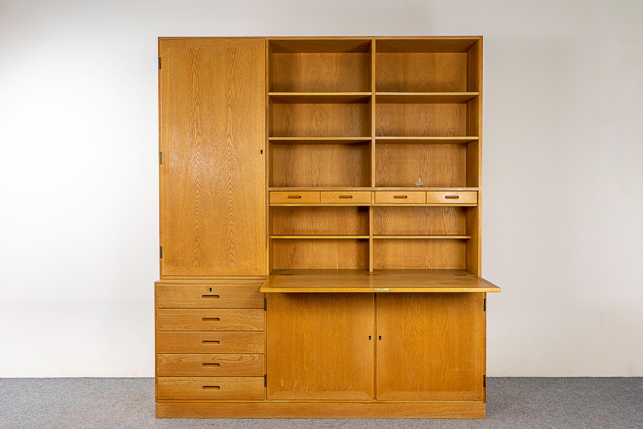 Danish Oak Bookcase Cabinet by Kai Winding For Sale 1