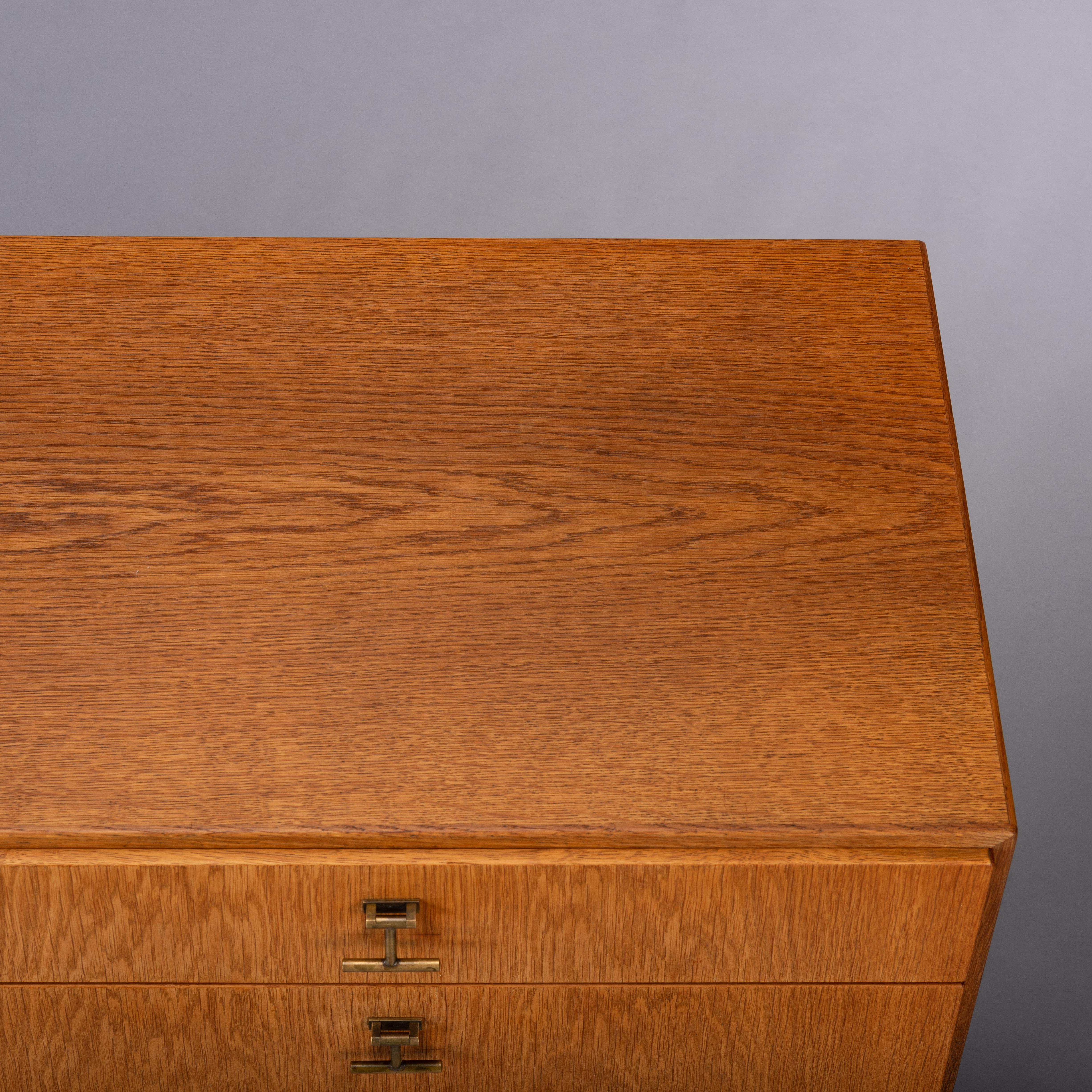 Danish Oak Chest of Drawers No. 234 by Børge Mogensen for FDB Mobler, 1960s 4