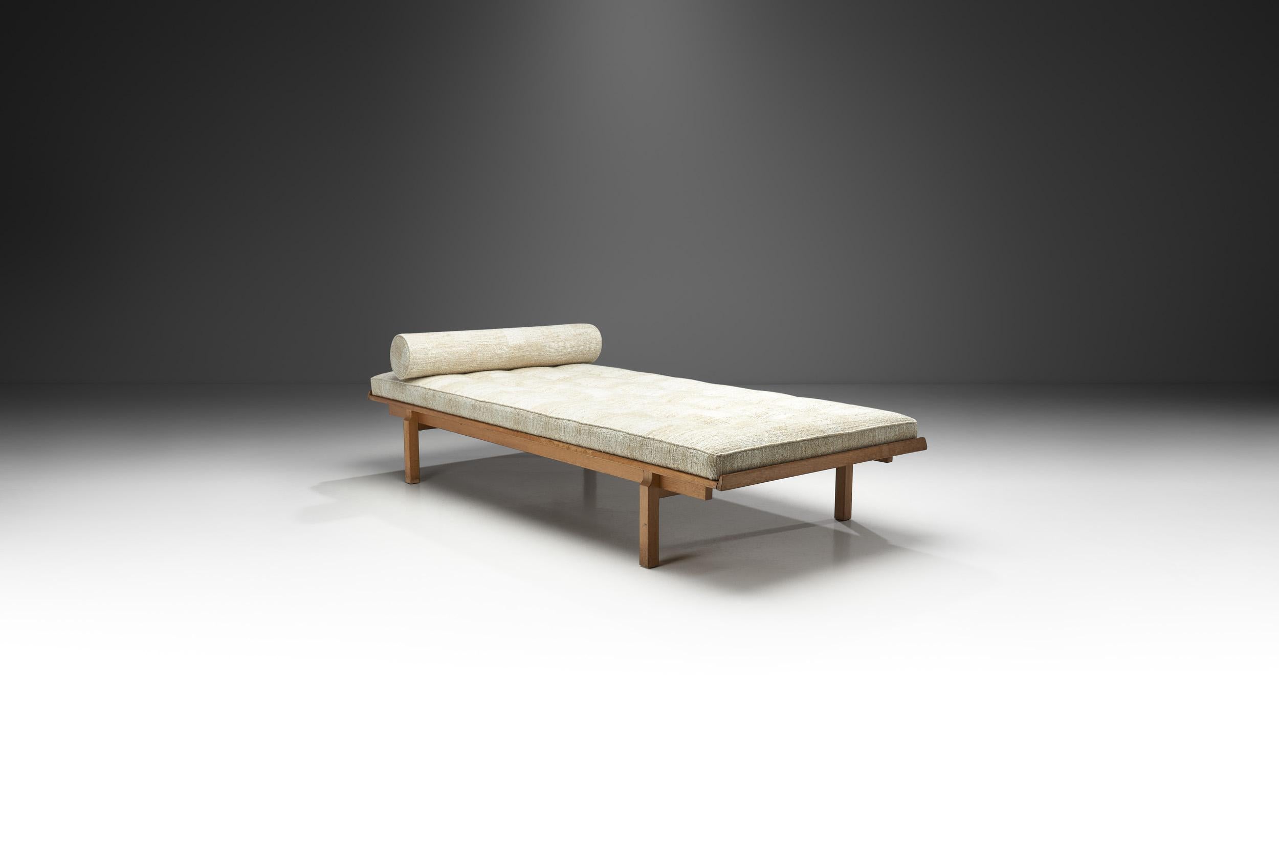 Scandinavian Modern Danish Oak Daybed with Upholstered Mattress and Pillow, Denmark, ca 1950s For Sale