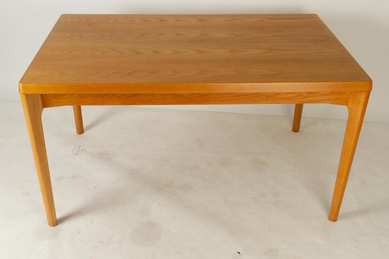Danish Oak Dining Table by Henning Kjærnulf for Vejle Møbelfabrik ...