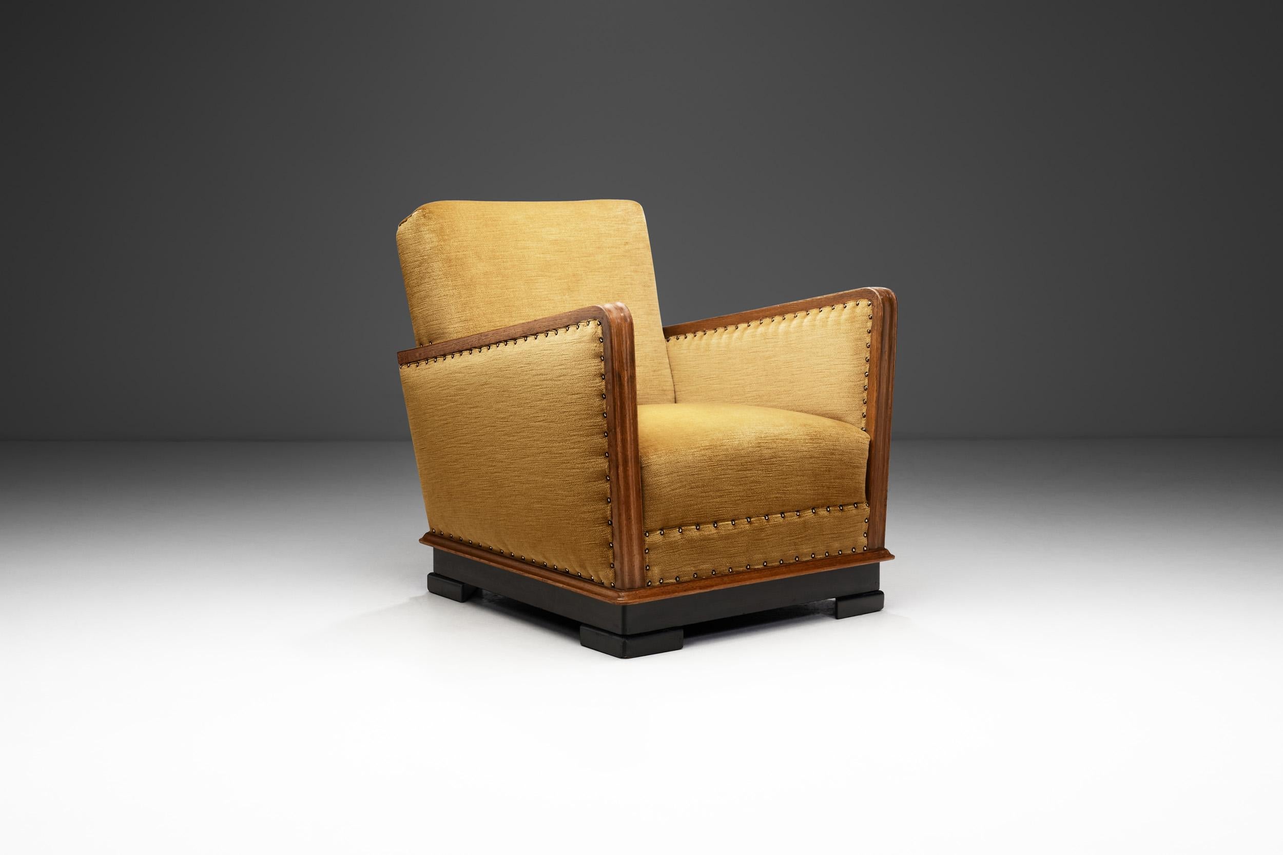 Danish Oak Easy Chair with Black Stained Legs, Denmark 1940s In Good Condition In Utrecht, NL