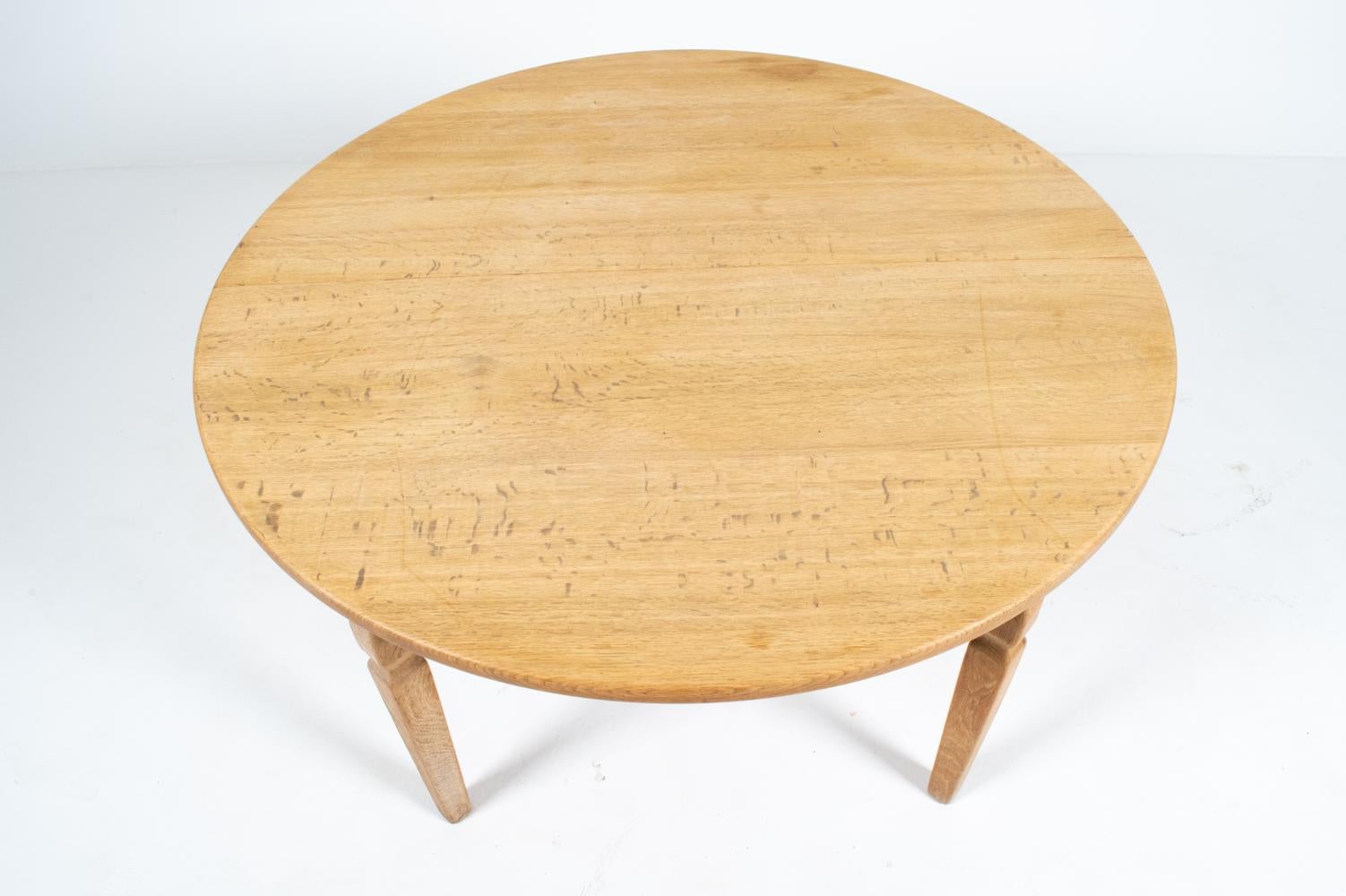 Danish Oak Extension Dining Table in the Style of Henning Kjærnulf In Fair Condition For Sale In Norwalk, CT