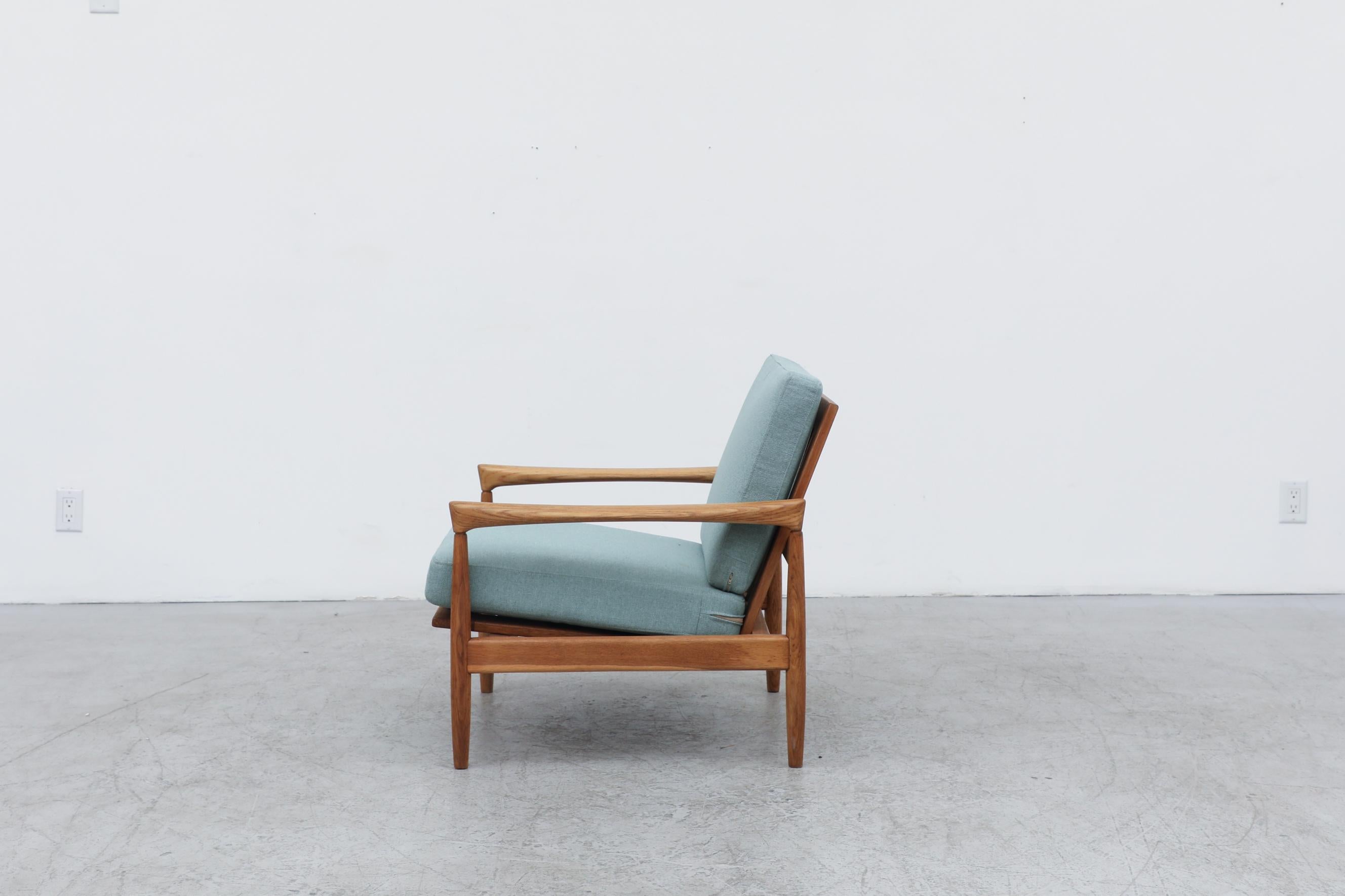 Danish Oak Lounge Chair with Robins Egg Blue Cushions In Good Condition In Los Angeles, CA