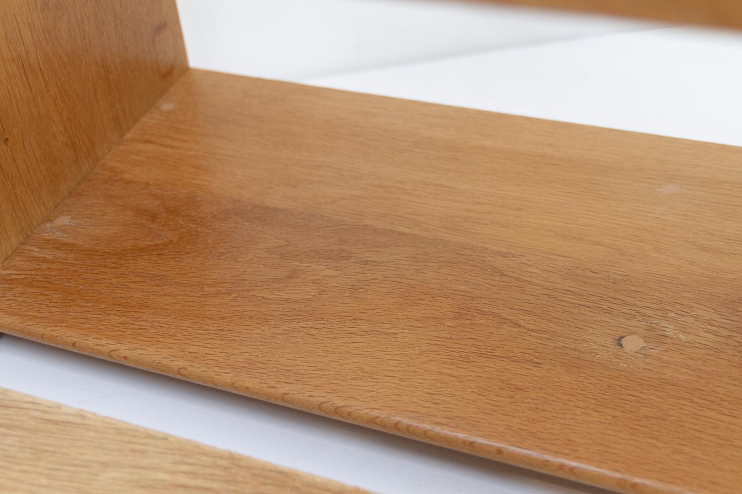 Étagères en chêne danois par Hans J. Wegner pour Ry Møbler, années 1950. Ensemble de 2. en vente 11