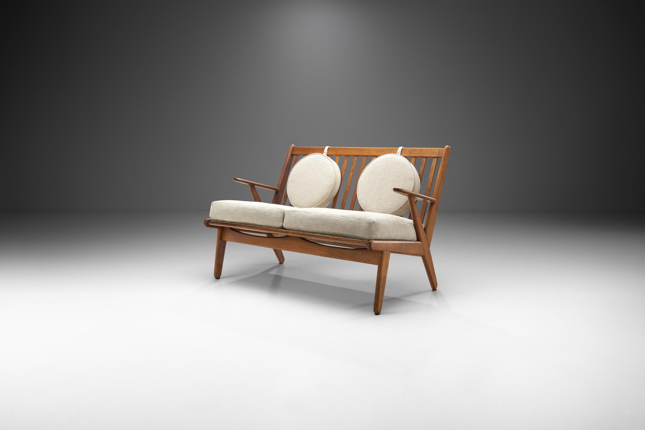 Mid-20th Century Danish Oak Two-Seater Bench with Pillows, Denmark ca. 1950s For Sale