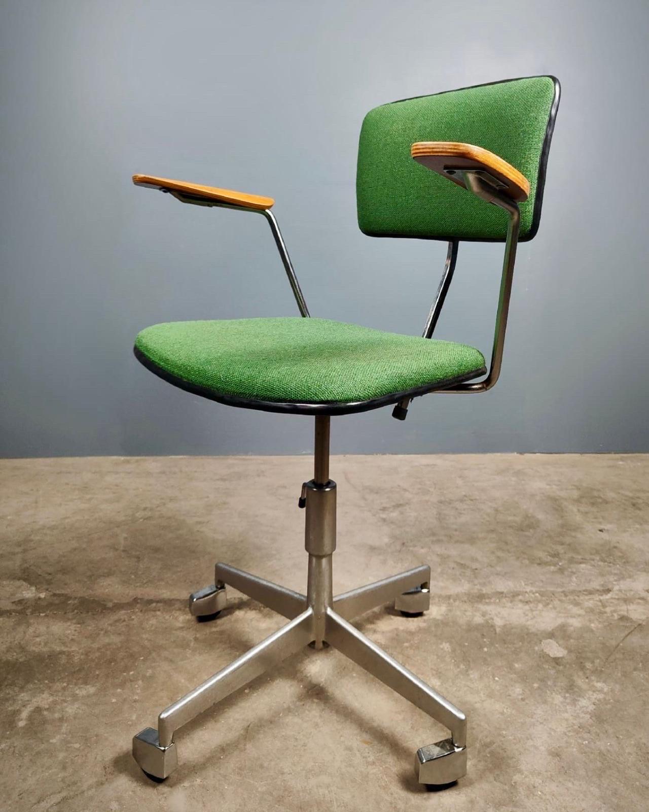 Mid-Century Modern Danish Office Kevi Swivel Chair Jørgen Rasmussen Labofa Mobler Mid Century