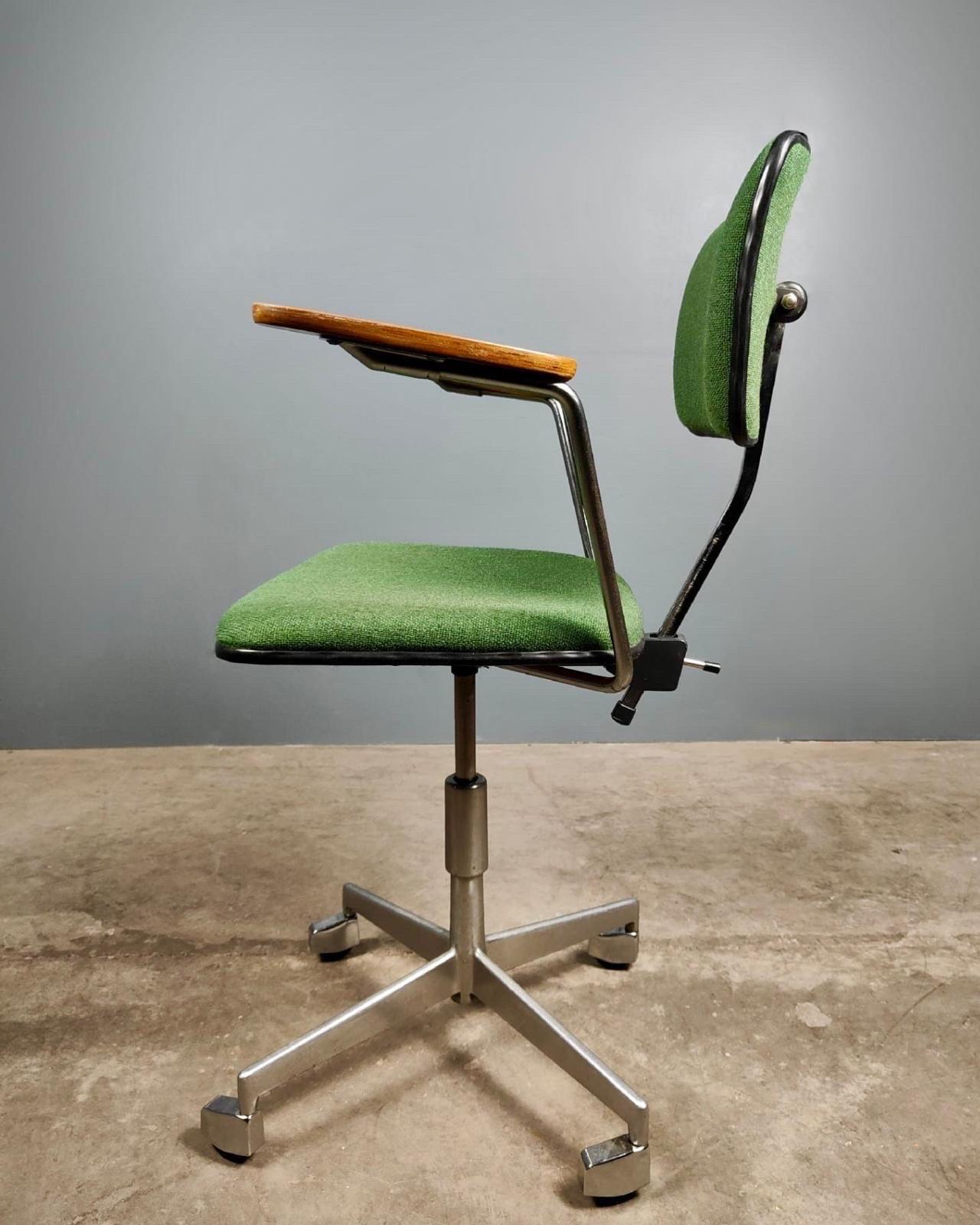 Danish Office Kevi Swivel Chair Jørgen Rasmussen Labofa Mobler Mid Century In Excellent Condition In Cambridge, GB