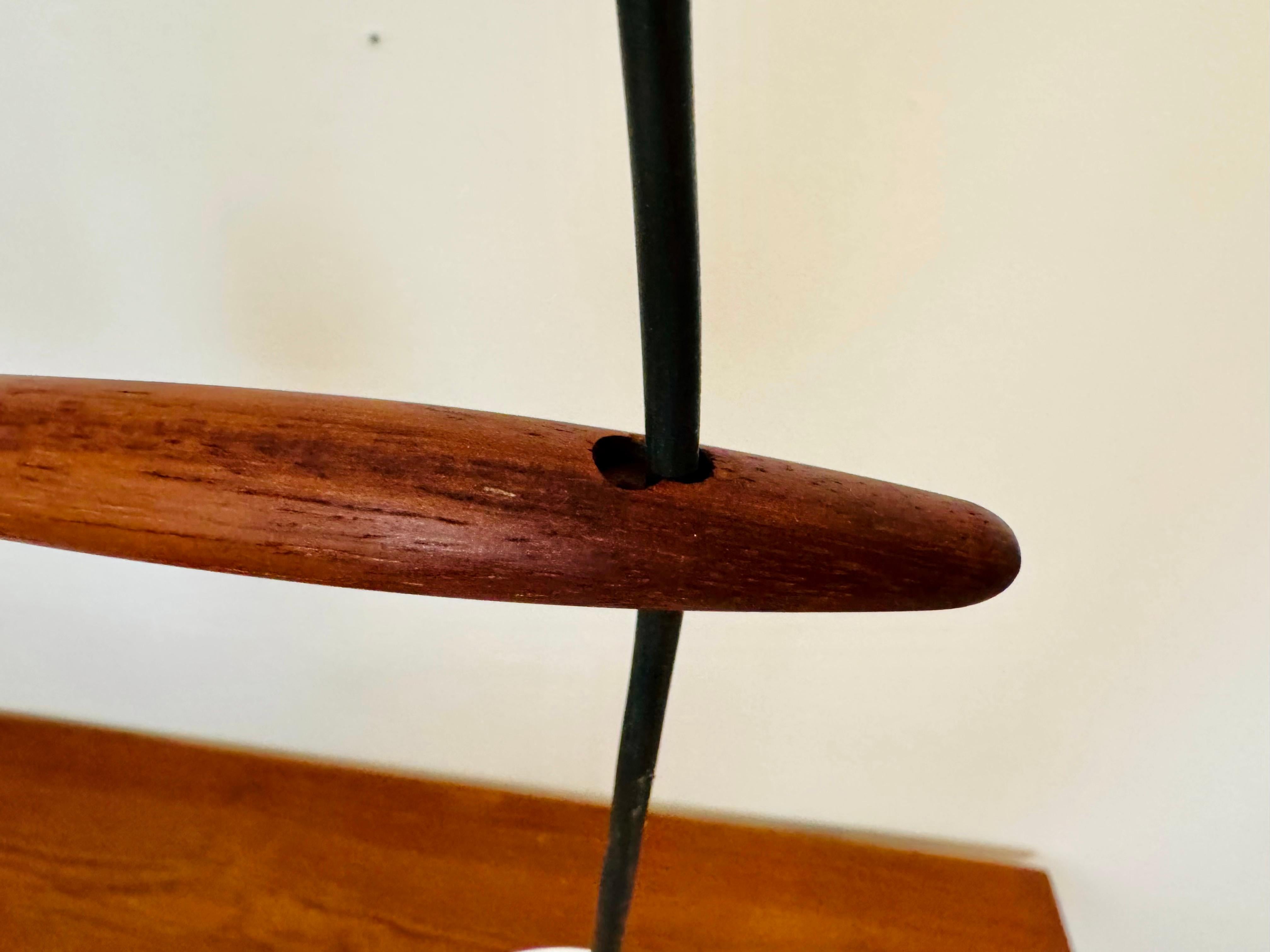 Lampada a cascata danese in opalina e teak di Nordisk Solar in vendita 7