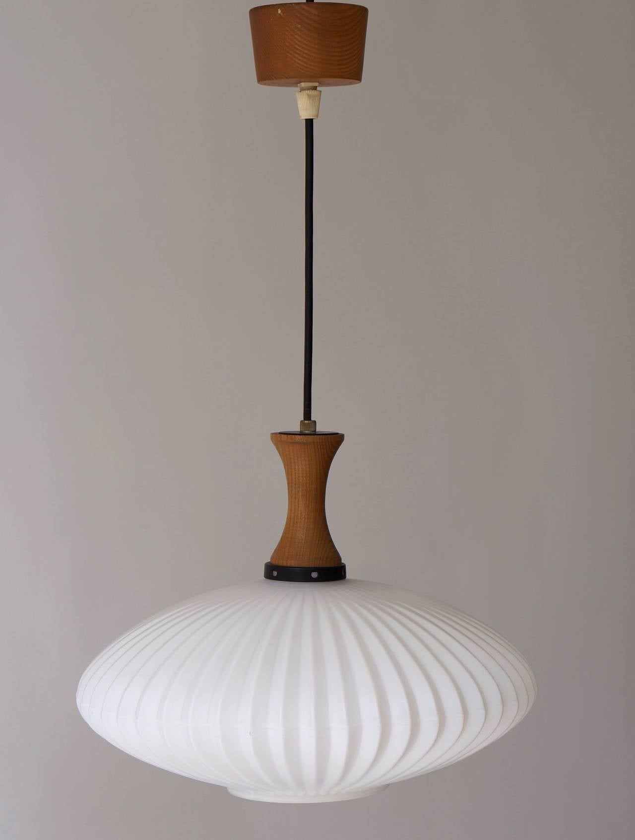 Danish Opaline and Wood Pendant Light In Good Condition For Sale In Antwerp, BE