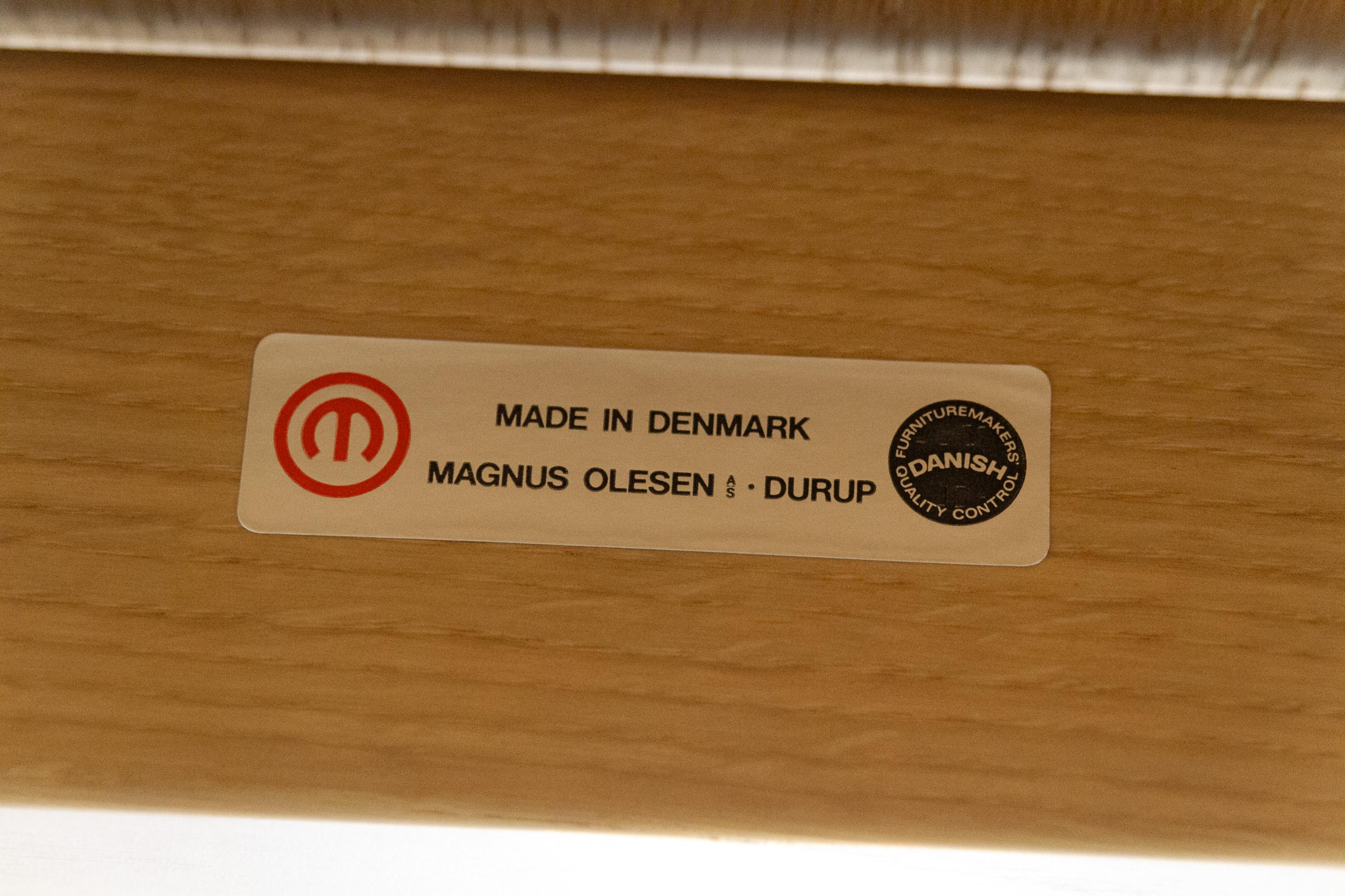 Chaise longue danoise en Oak Oak Botium par Magnus Olesen, 1970. en vente 7