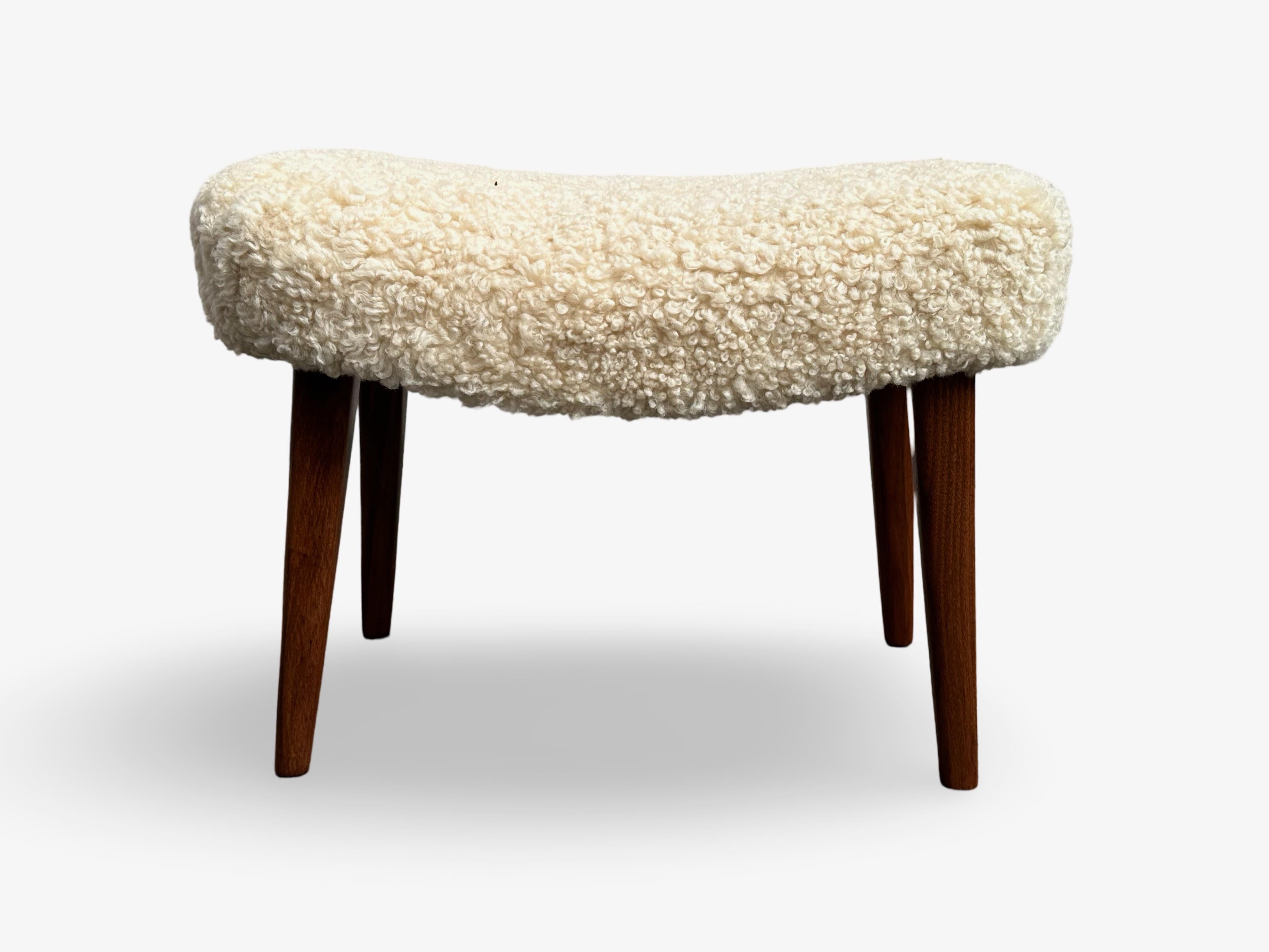 Danish original vintage lounge chair and stool by Madsen and Schubell, Denmark. For Sale 4