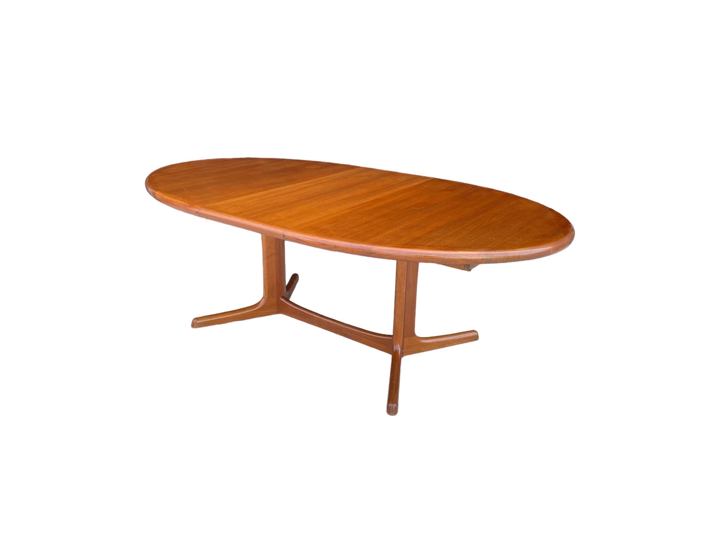 Danish Oval Dining Table in Teak by Dyrlund For Sale 2