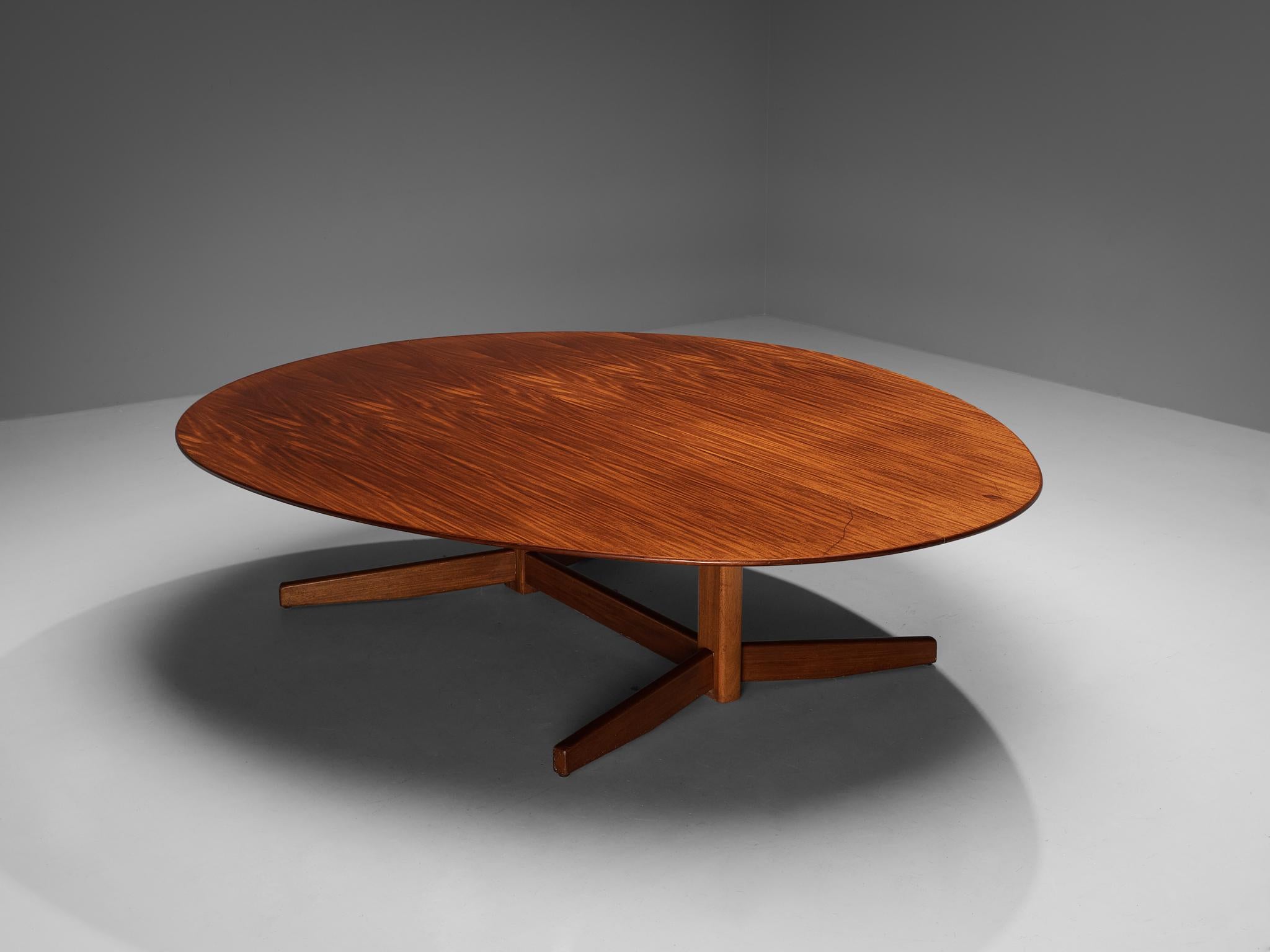 Large dining or conference table, mahogany, Denmark, 1970s

Beautifully large dining table in an oval or egg shape, made in Denmark in the 1970s. This table is executed in mahogany that is in radiating shape and has amazing detailing within the