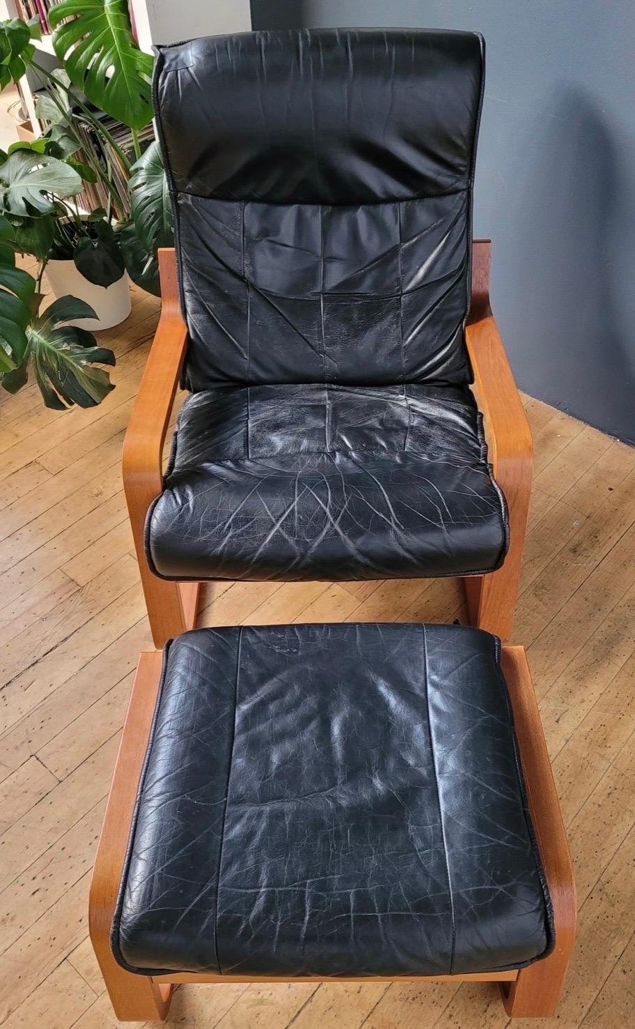 Danish OY BJ Dahlqvist Black Leather Bentwood Lounge Chair and Ottoman In Good Condition In West Hartford, CT
